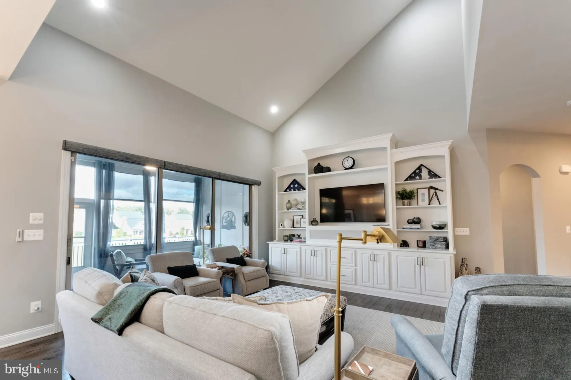 Property Slideshow image 8 of 44 | 5966 bowes creek pl, Gainesville, VA, 20155