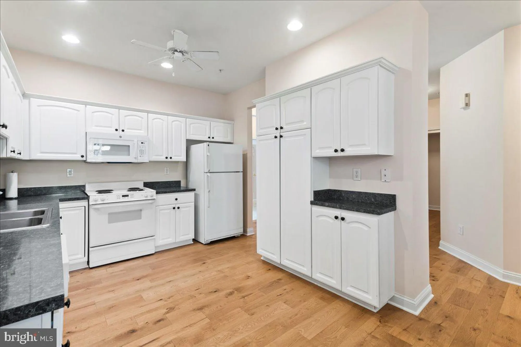 Property Slideshow image 19 of 40 | 1504 springfield ct 37, Jamison, PA, 18929