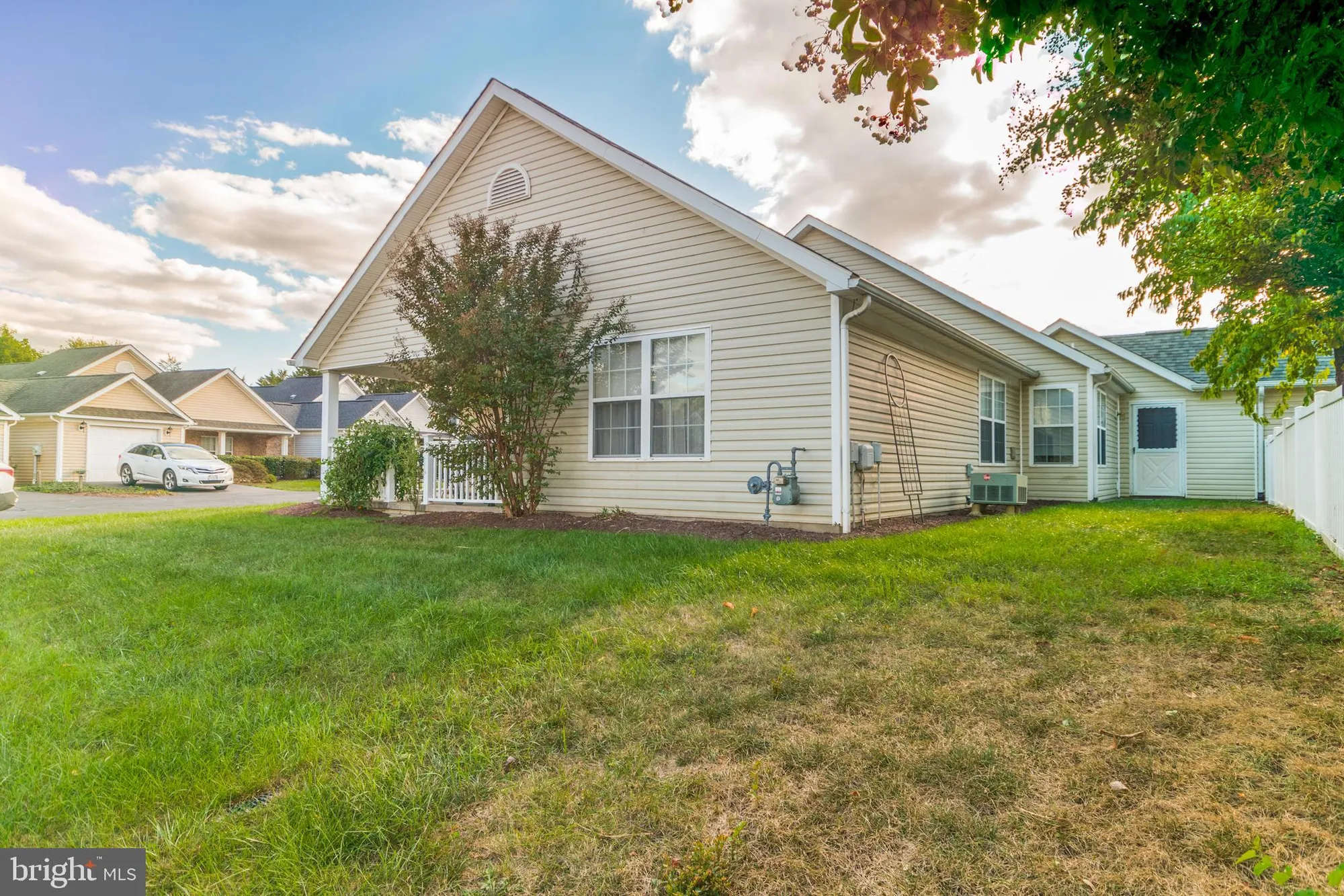 Property Slideshow image 7 of 32 | 221 crestwood ln, Winchester, VA, 22602