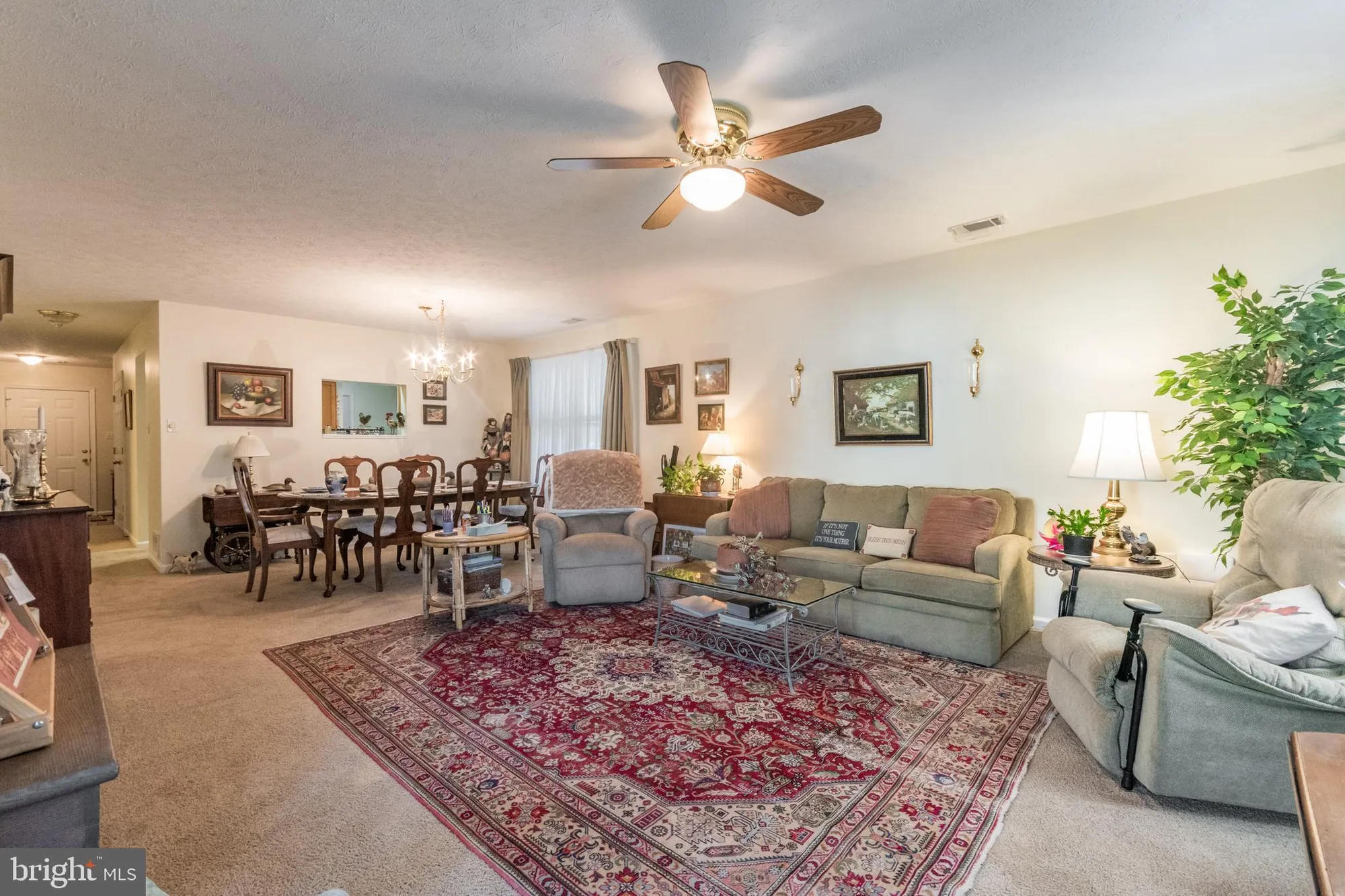 Property Slideshow image 16 of 32 | 221 crestwood ln, Winchester, VA, 22602