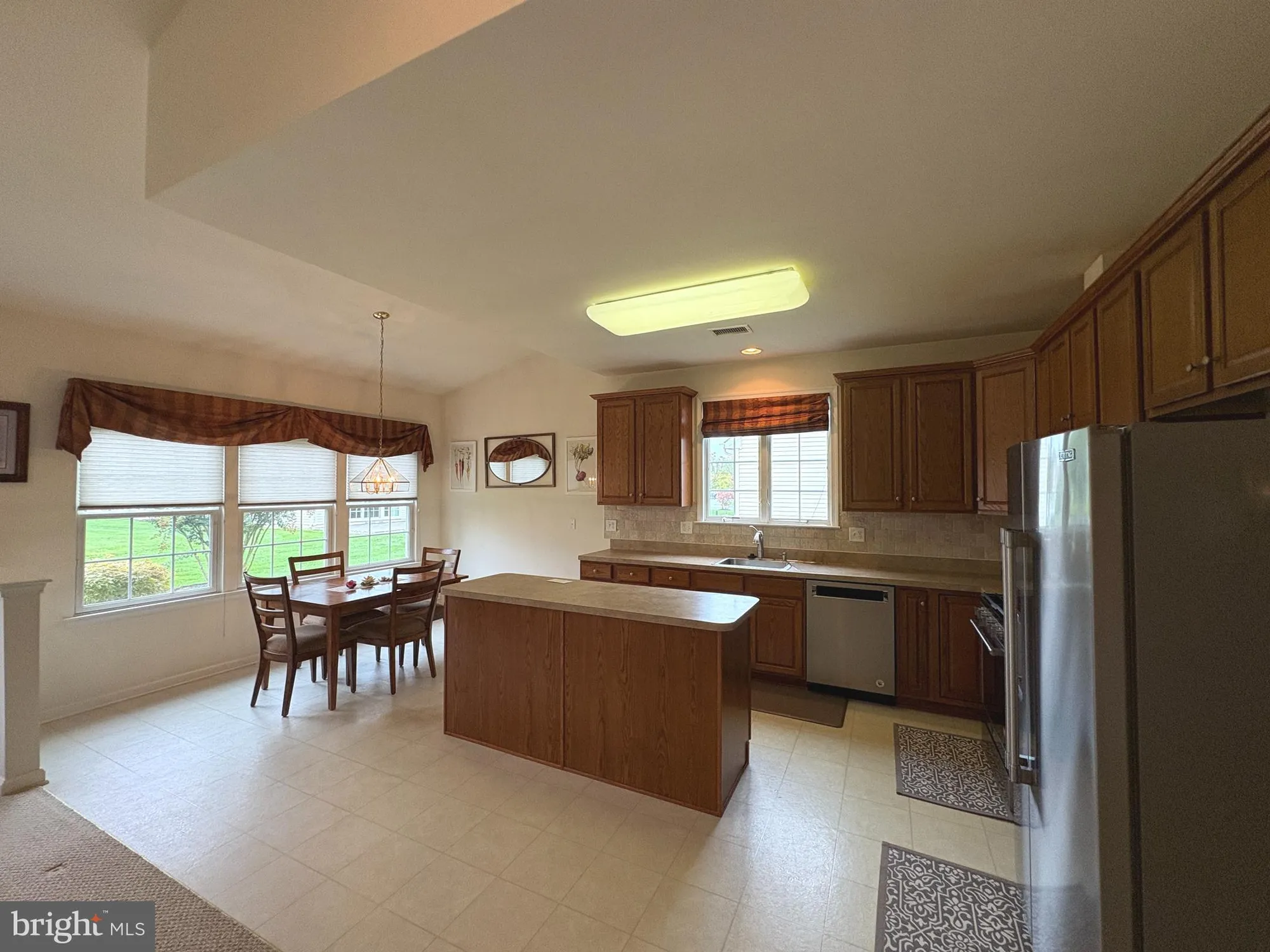 Property Slideshow image 12 of 33 | 59 trainor cir, Bordentown, NJ, 08505