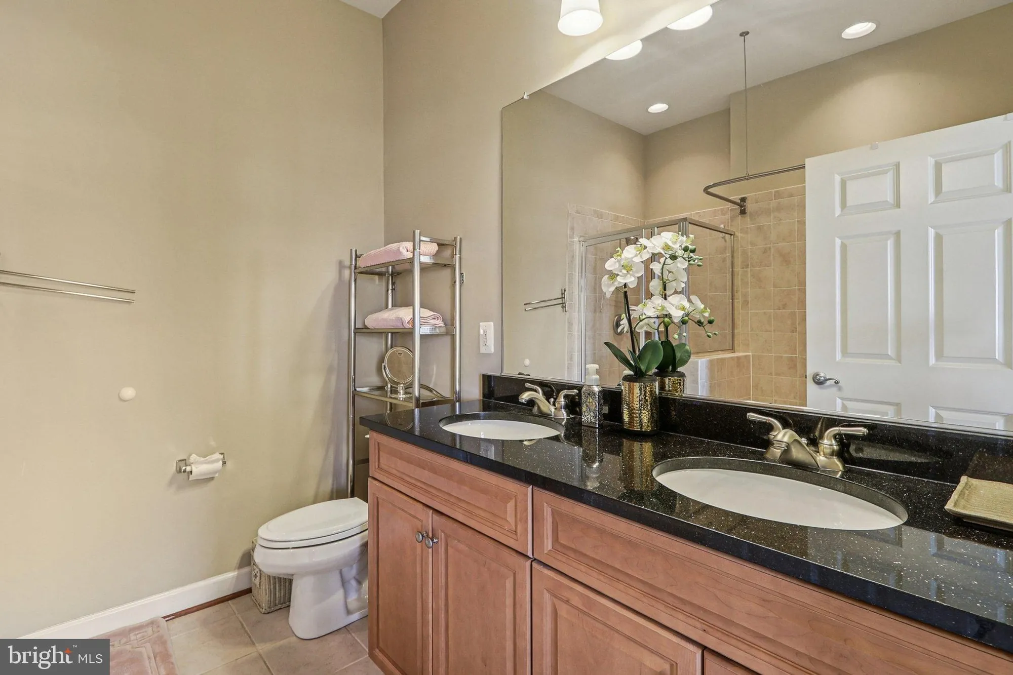 Property Slideshow image 19 of 58 | 680 watermans dr apt 505, Woodbridge, VA, 22191