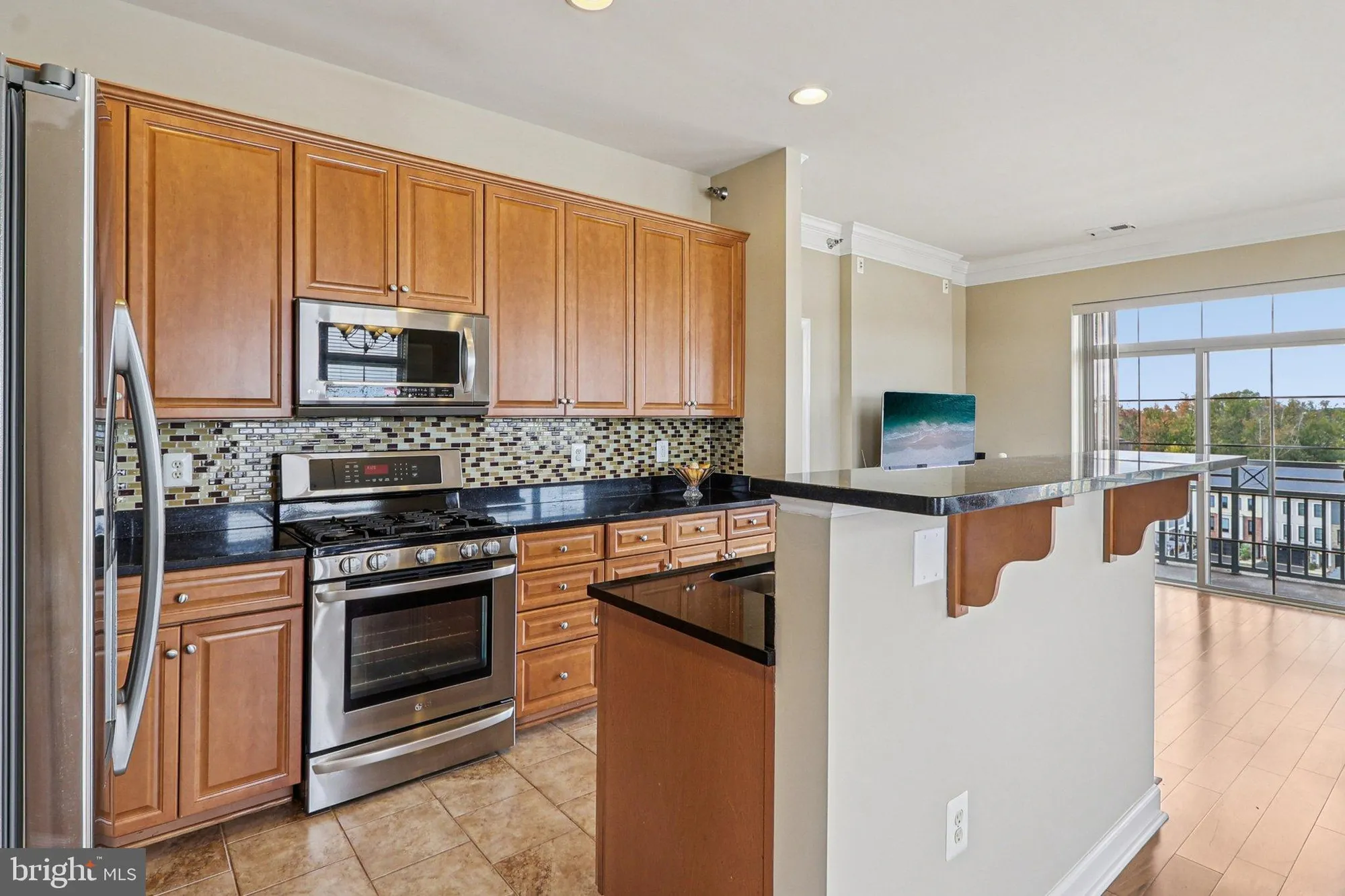 Property Slideshow image 8 of 58 | 680 watermans dr apt 505, Woodbridge, VA, 22191