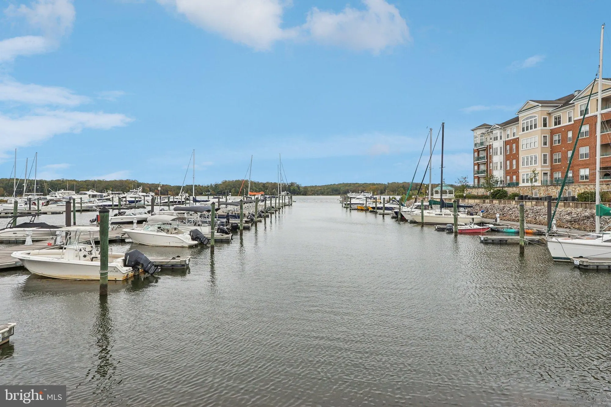 Property Slideshow image 49 of 58 | 680 watermans dr apt 505, Woodbridge, VA, 22191