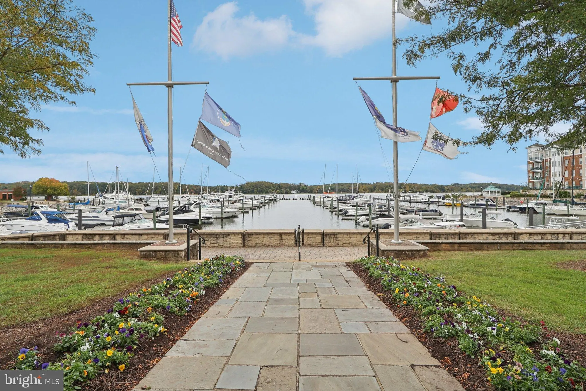 Property Slideshow image 44 of 58 | 680 watermans dr apt 505, Woodbridge, VA, 22191