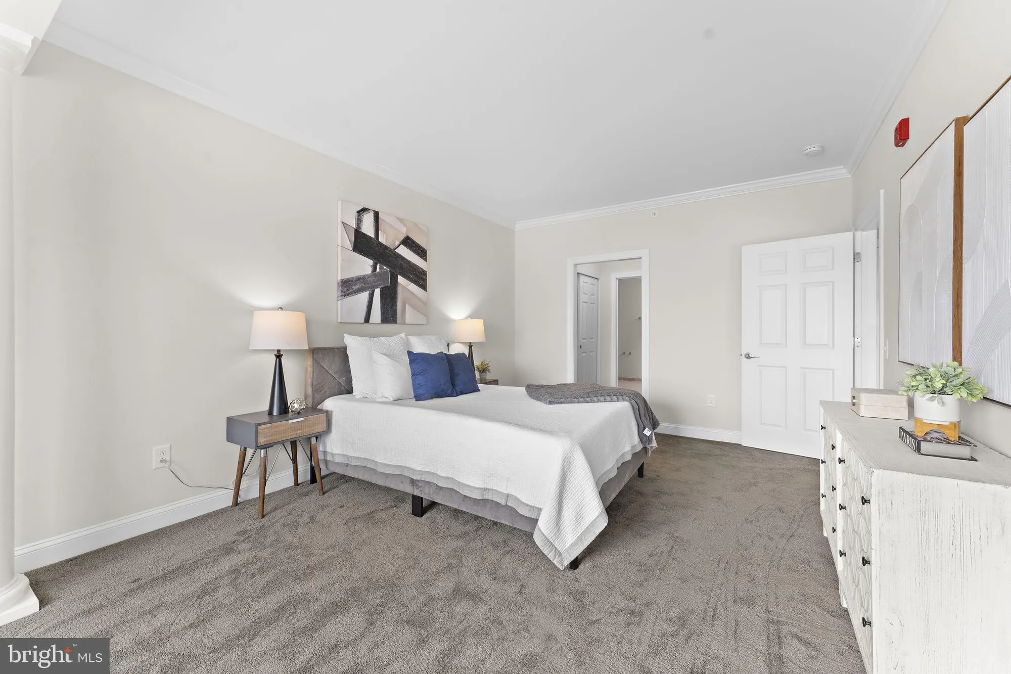 Property Slideshow image 24 of 69 | 15201 royal crest dr apt 407, Haymarket, VA, 20169