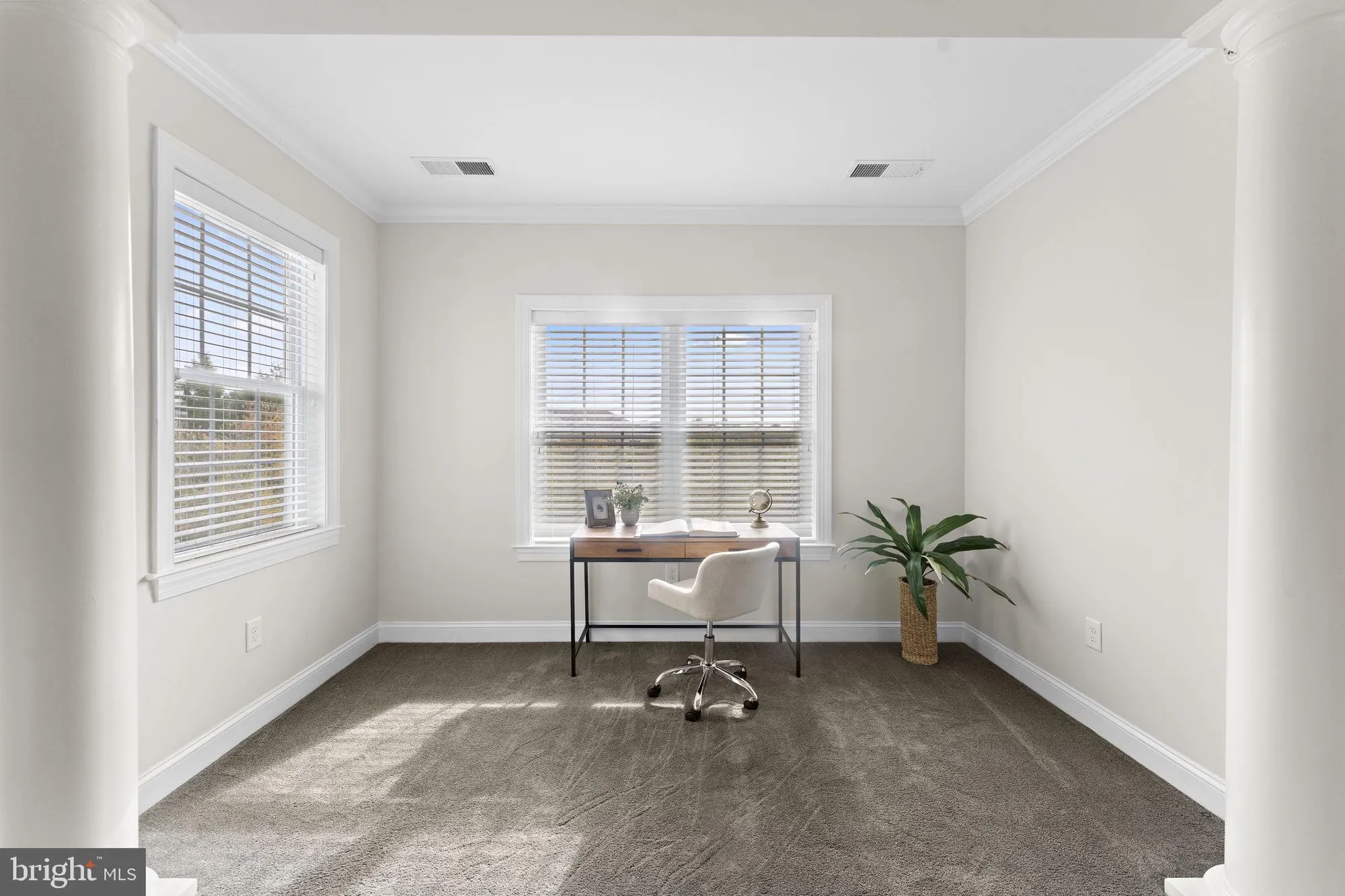 Property Slideshow image 29 of 69 | 15201 royal crest dr apt 407, Haymarket, VA, 20169