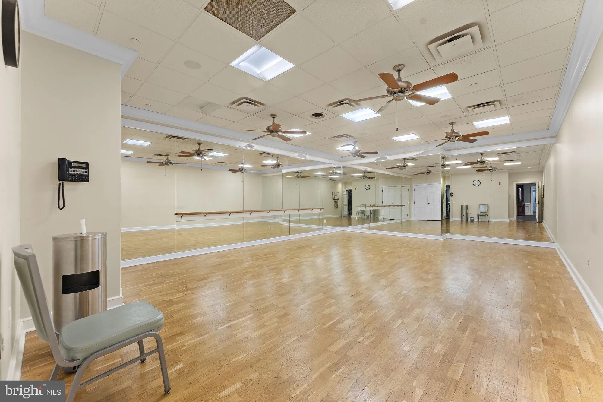 Property Slideshow image 55 of 69 | 15201 royal crest dr apt 407, Haymarket, VA, 20169