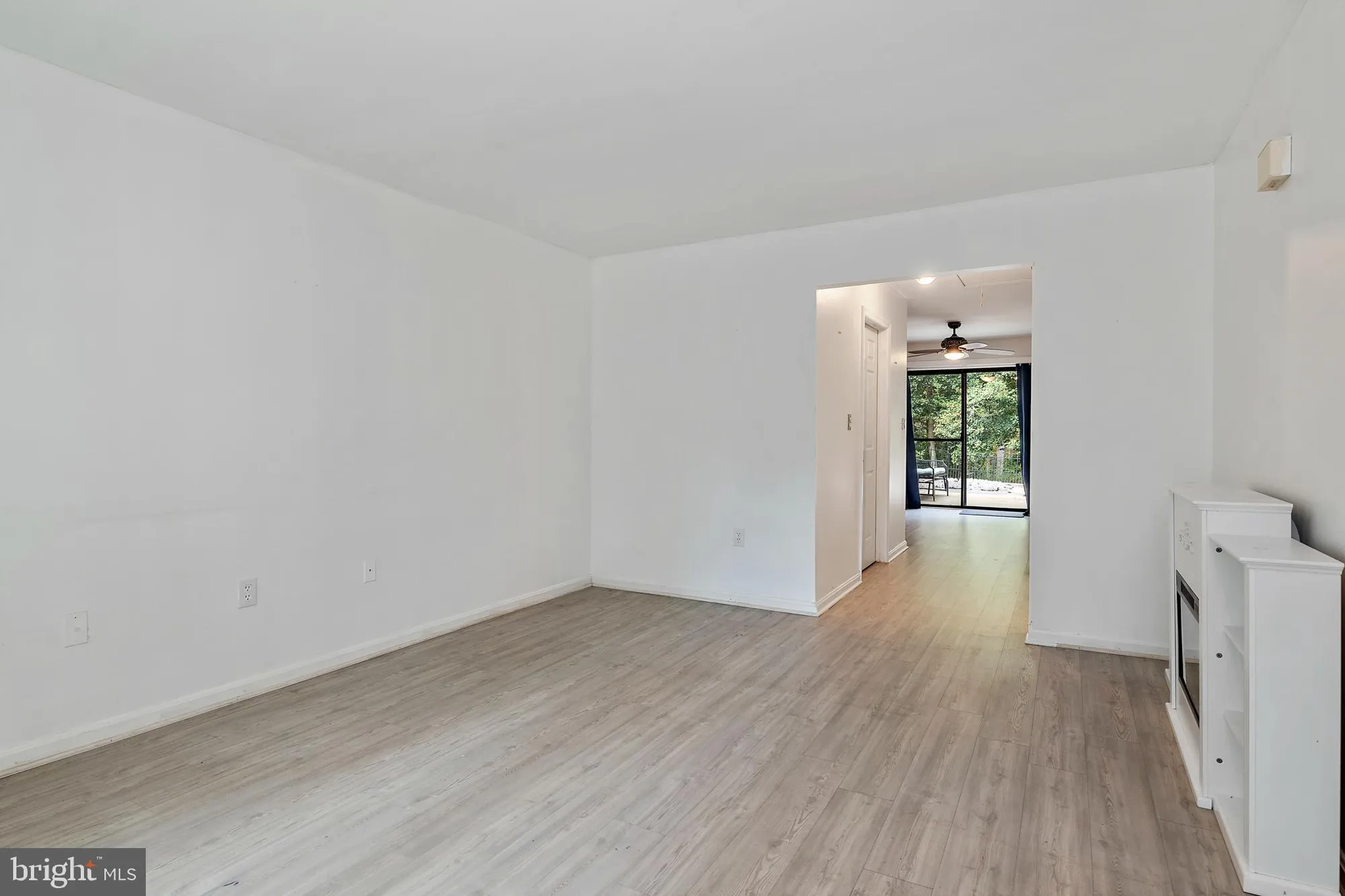 Property Slideshow image 6 of 42 | 932 riversedge cir, Annapolis, MD, 21401