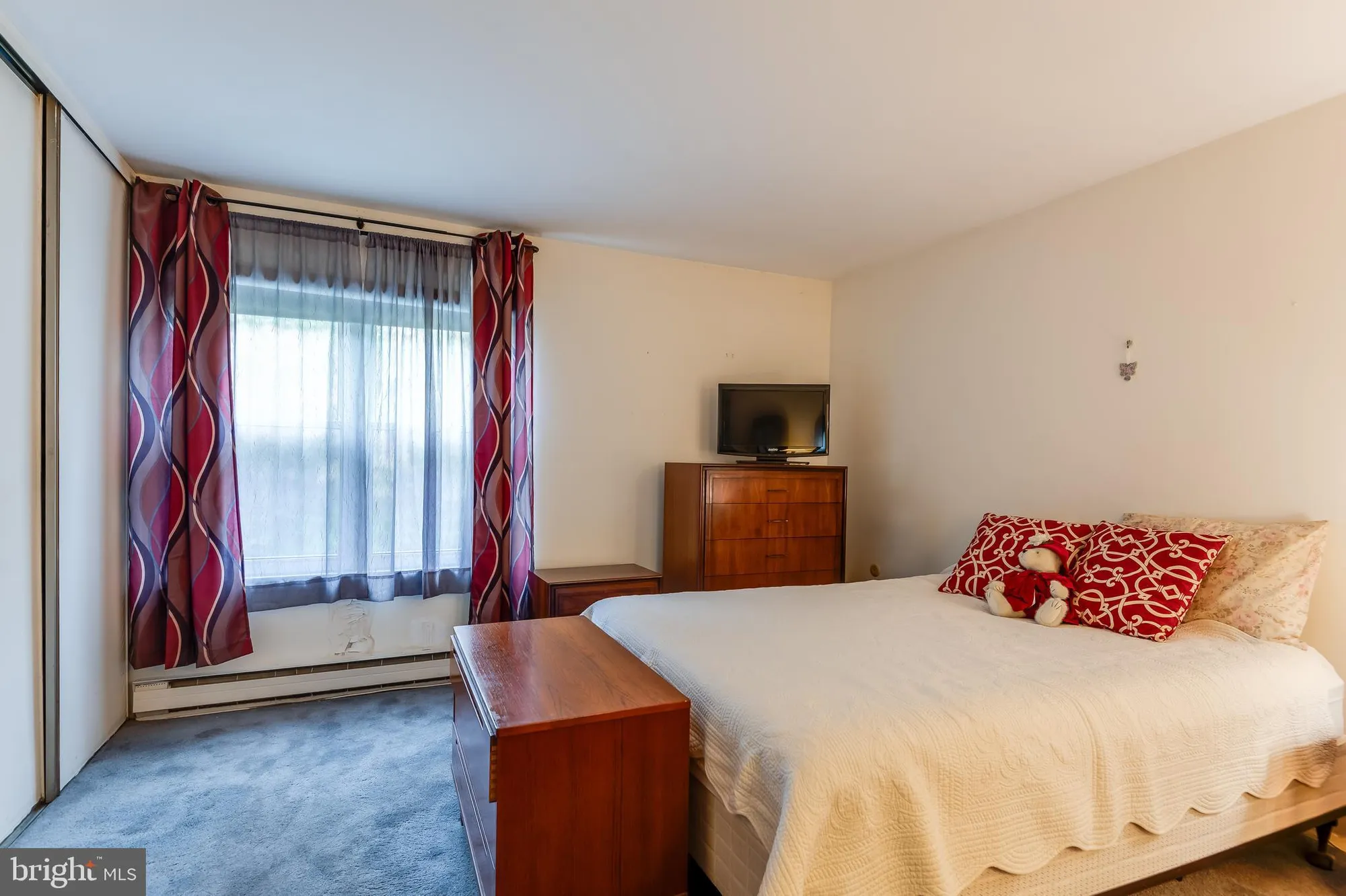 Property Slideshow image 16 of 25 | 69 buckingham dr, Southampton, NJ, 08088