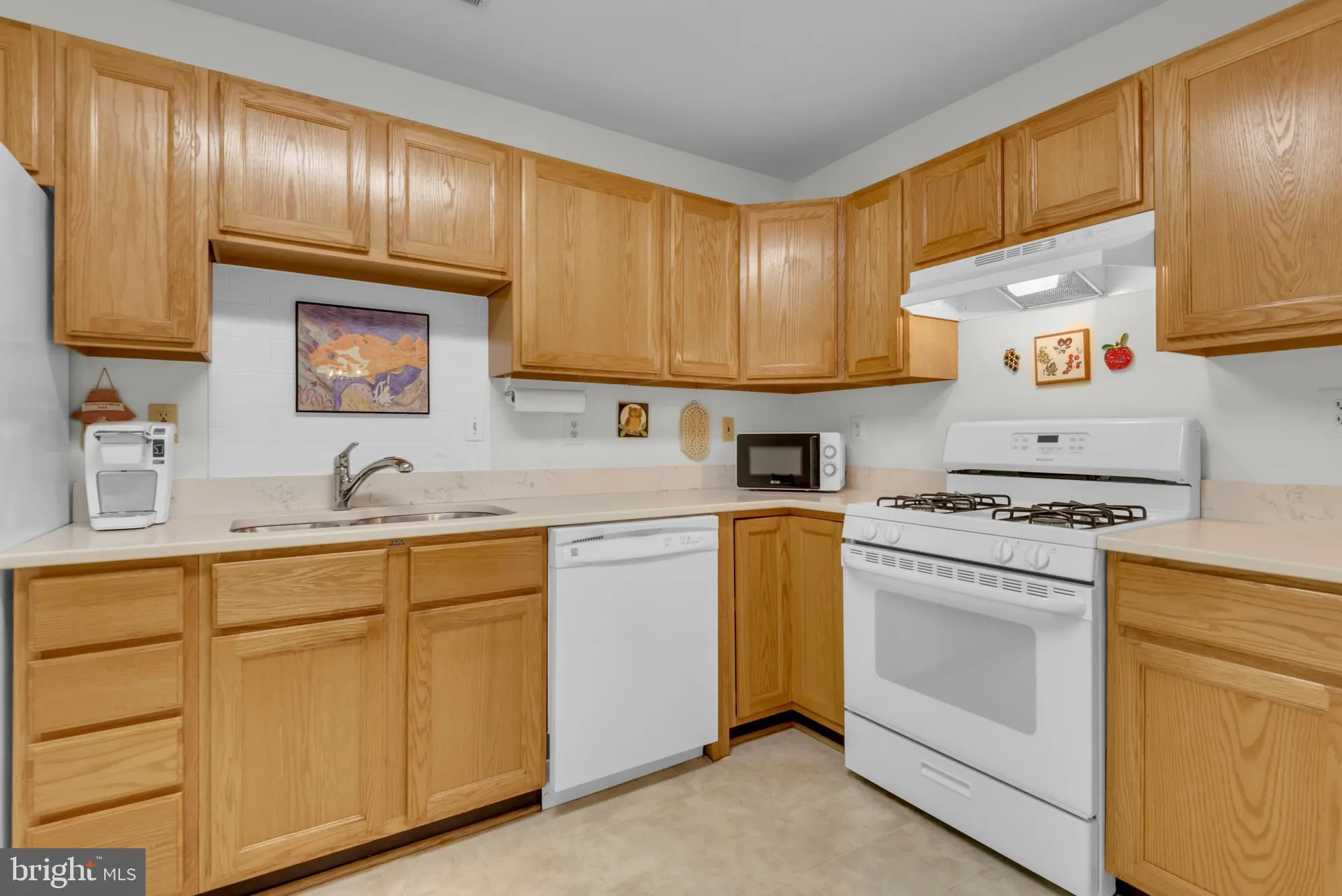 Property Slideshow image 9 of 35 | 2664 compass dr, Annapolis, MD, 21401