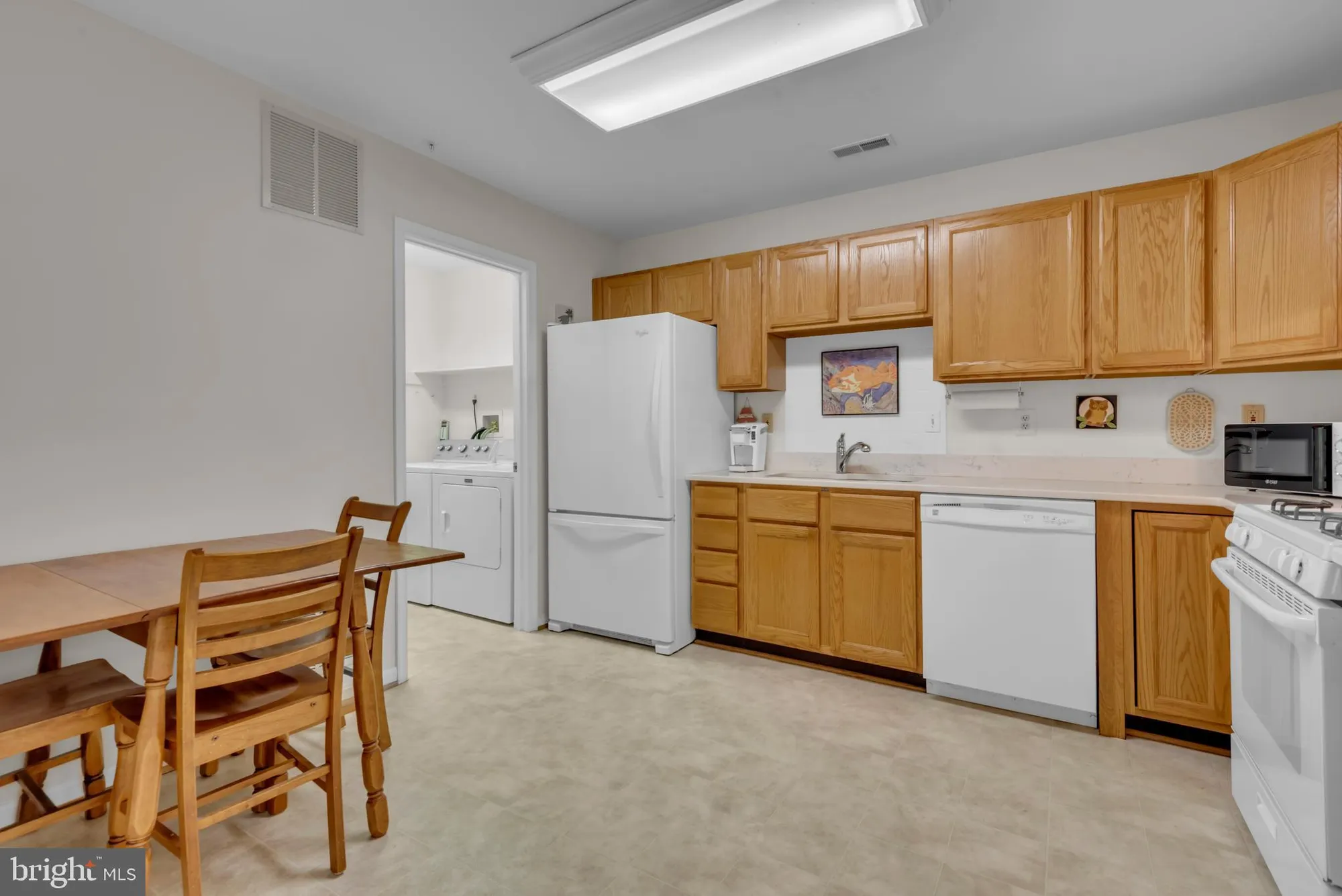 Property Slideshow image 11 of 35 | 2664 compass dr, Annapolis, MD, 21401