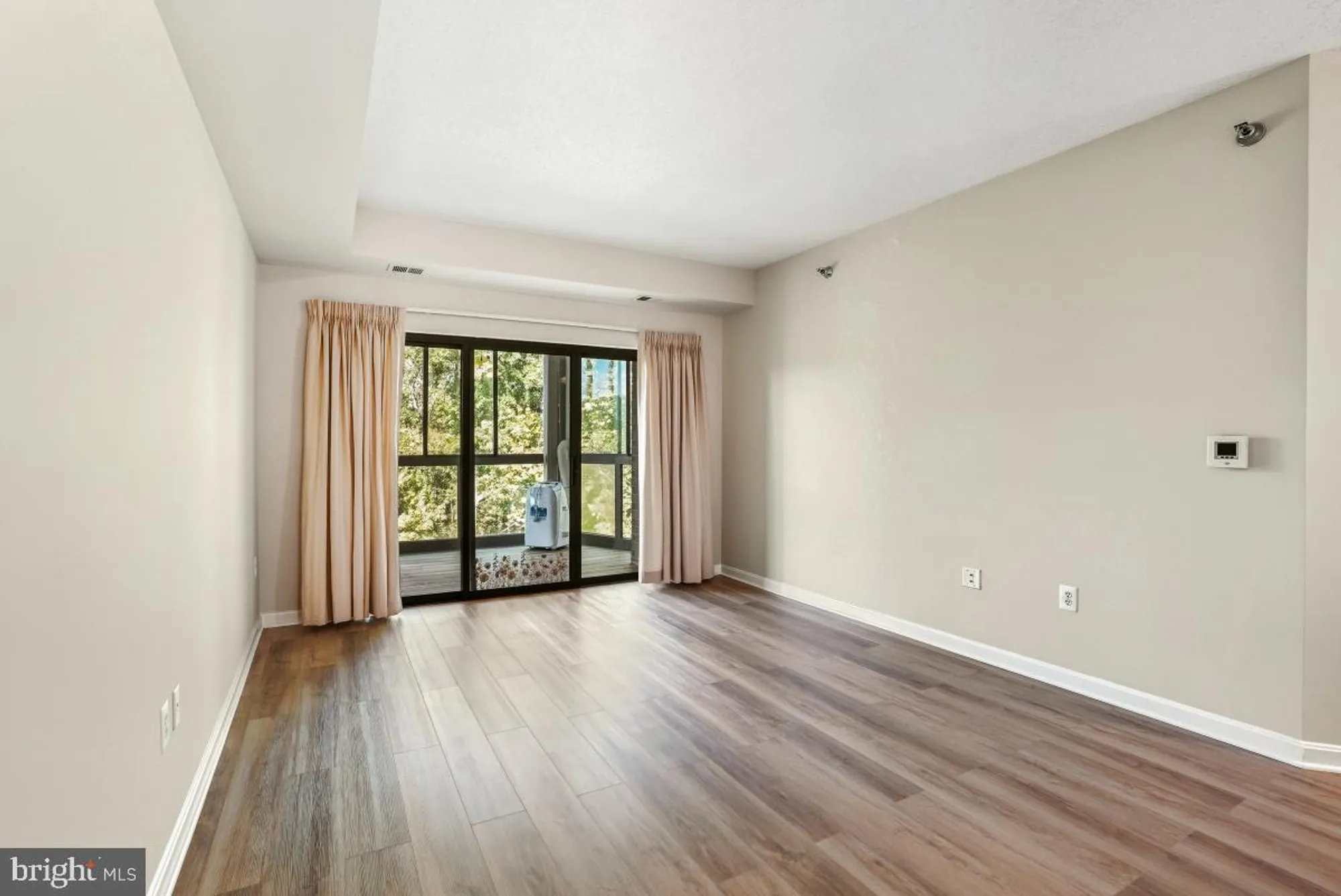 Property Slideshow image 8 of 48 | 2904 n leisure world blvd apt 514, Silver Spring, MD, 20906