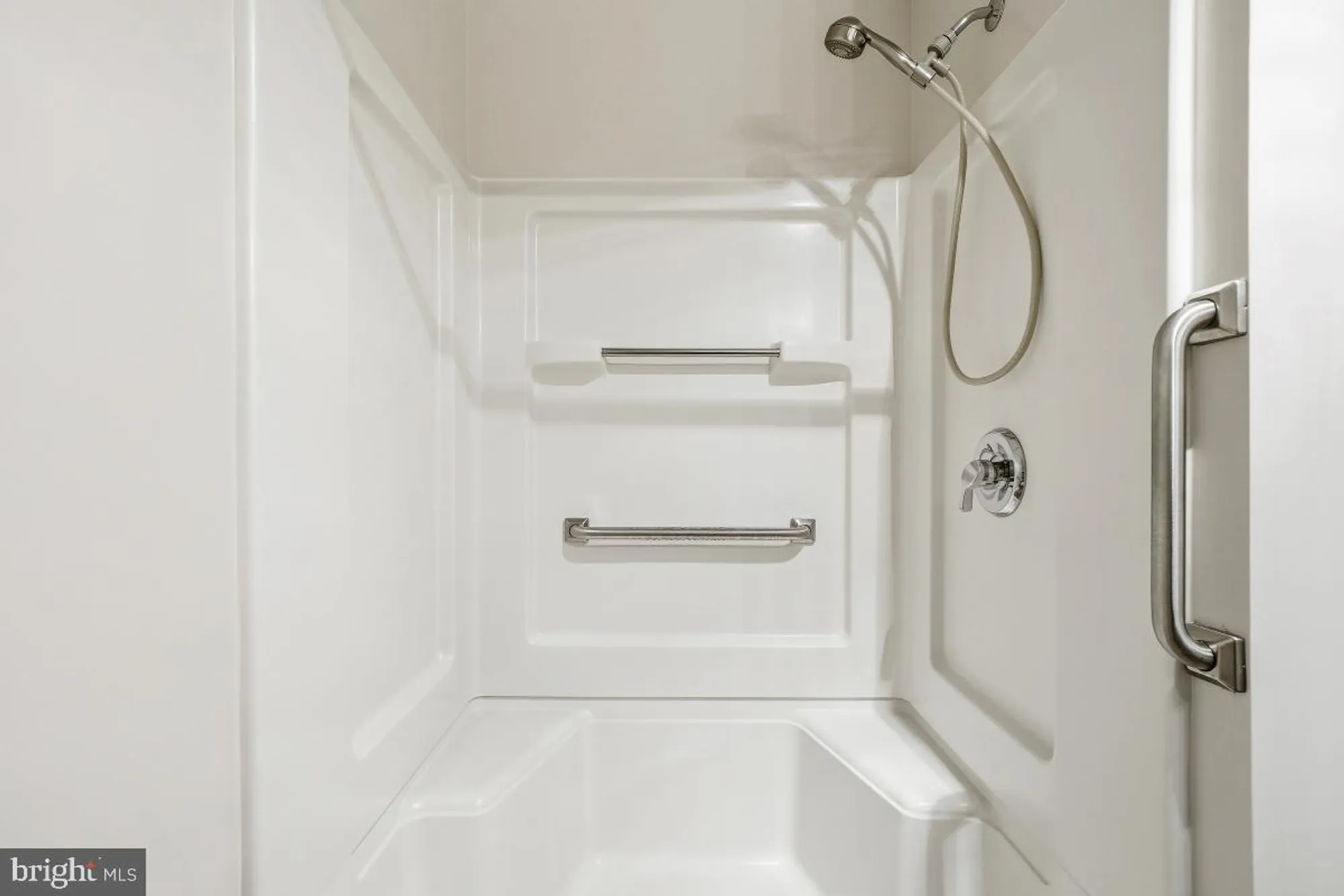 Property Slideshow image 27 of 48 | 2904 n leisure world blvd apt 514, Silver Spring, MD, 20906