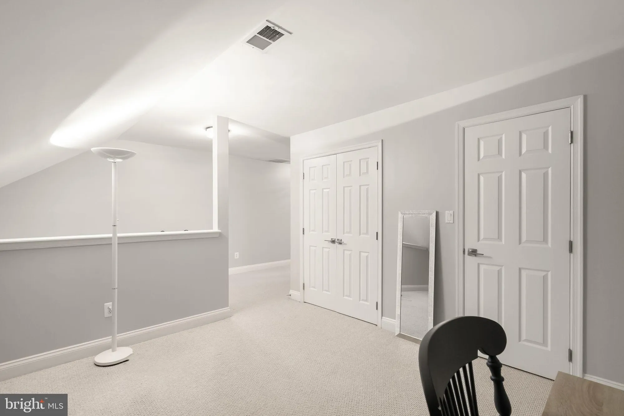 Property Slideshow image 27 of 50 | 17680 glass ridge pl, Gainesville, VA, 20155