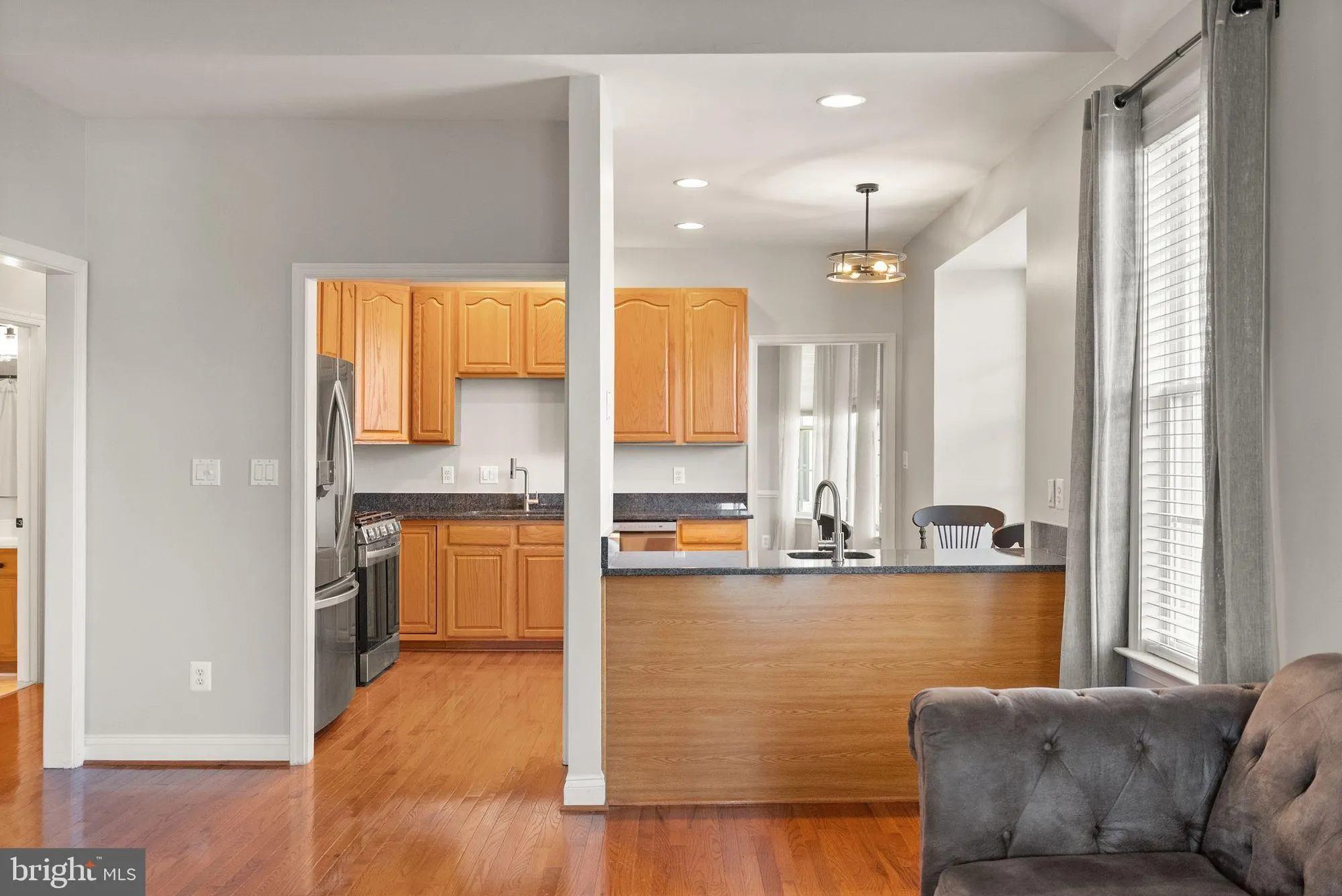 Property Slideshow image 14 of 50 | 17680 glass ridge pl, Gainesville, VA, 20155