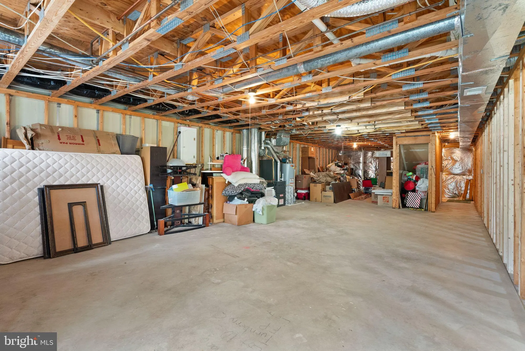 Property Slideshow image 41 of 50 | 17680 glass ridge pl, Gainesville, VA, 20155