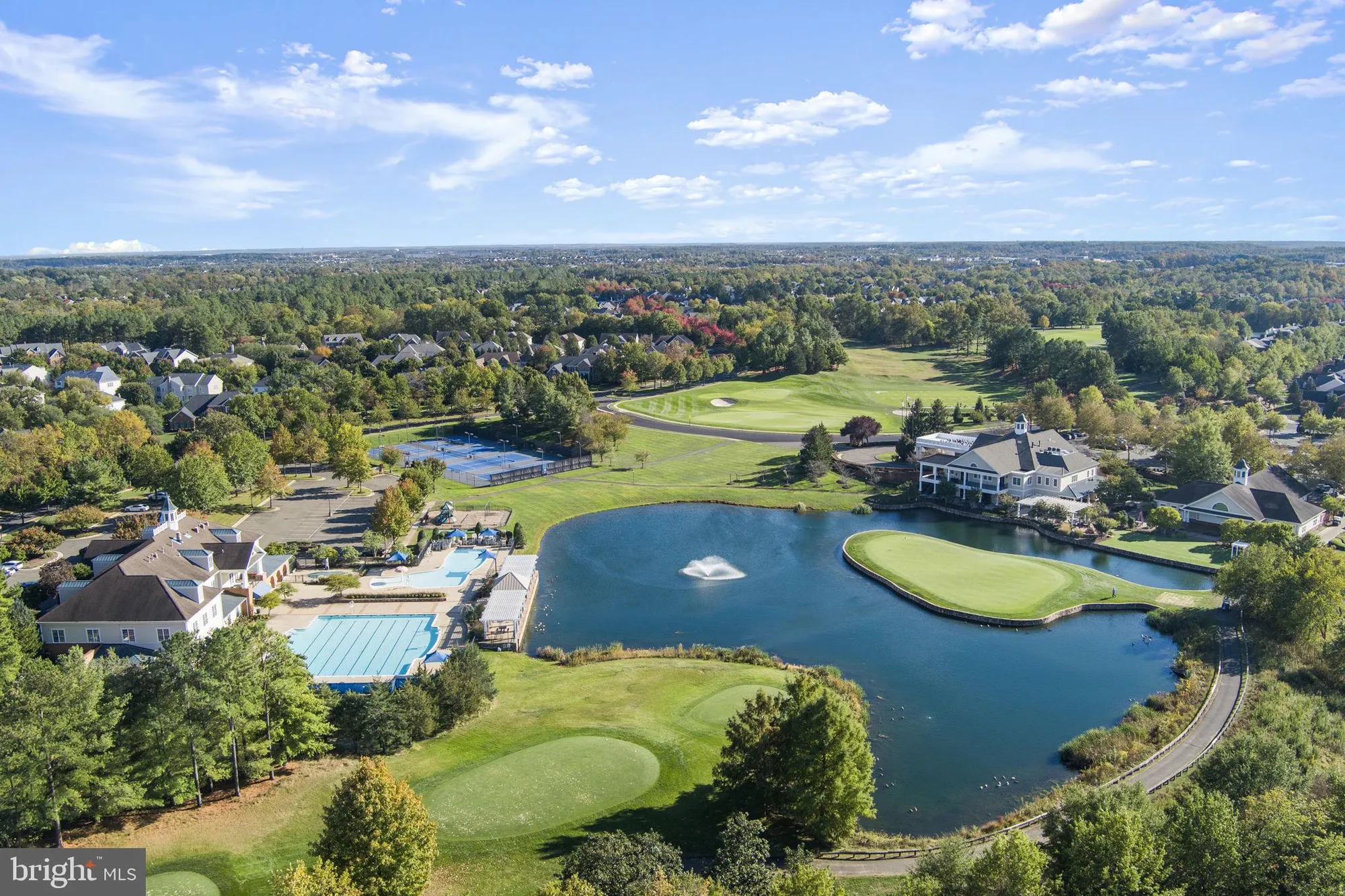 Property Slideshow image 64 of 69 | 15201 royal crest dr apt 407, Haymarket, VA, 20169