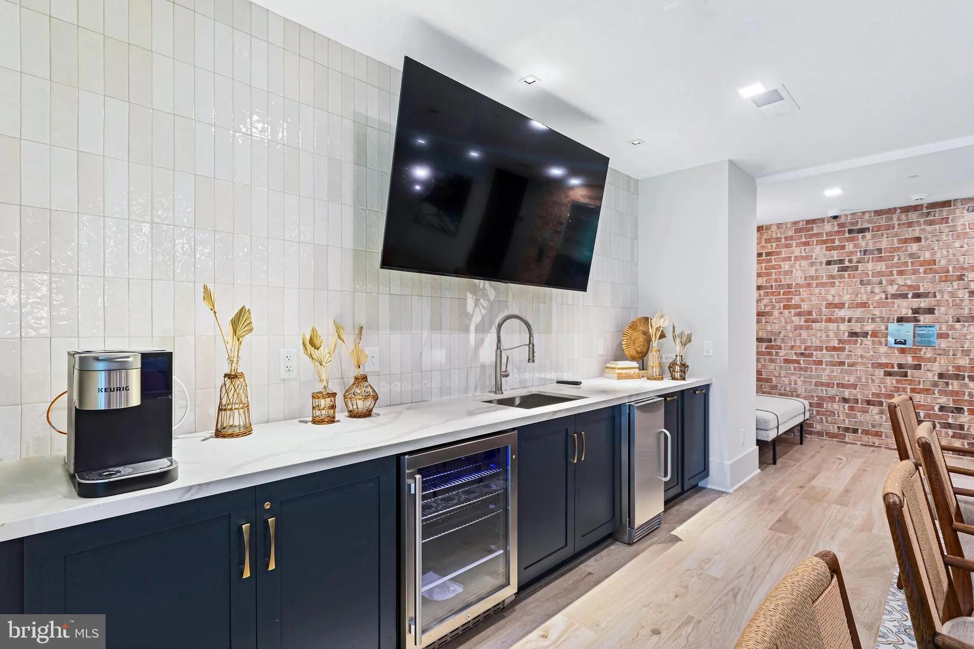 Property Slideshow image 9 of 39 | 78 old mill bottom rd n apt 107, Annapolis, MD, 21409