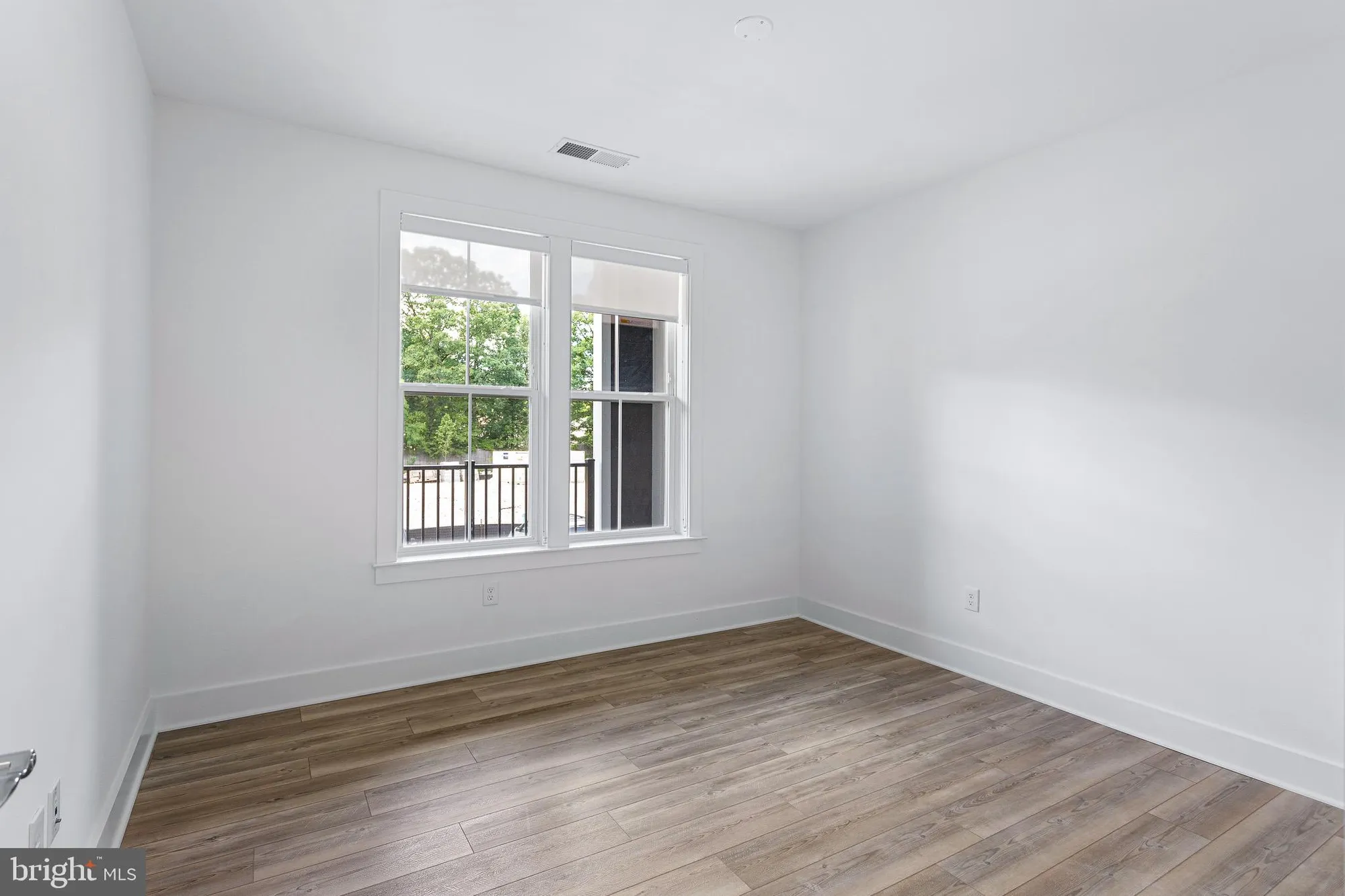 Property Slideshow image 23 of 39 | 78 old mill bottom rd n apt 107, Annapolis, MD, 21409