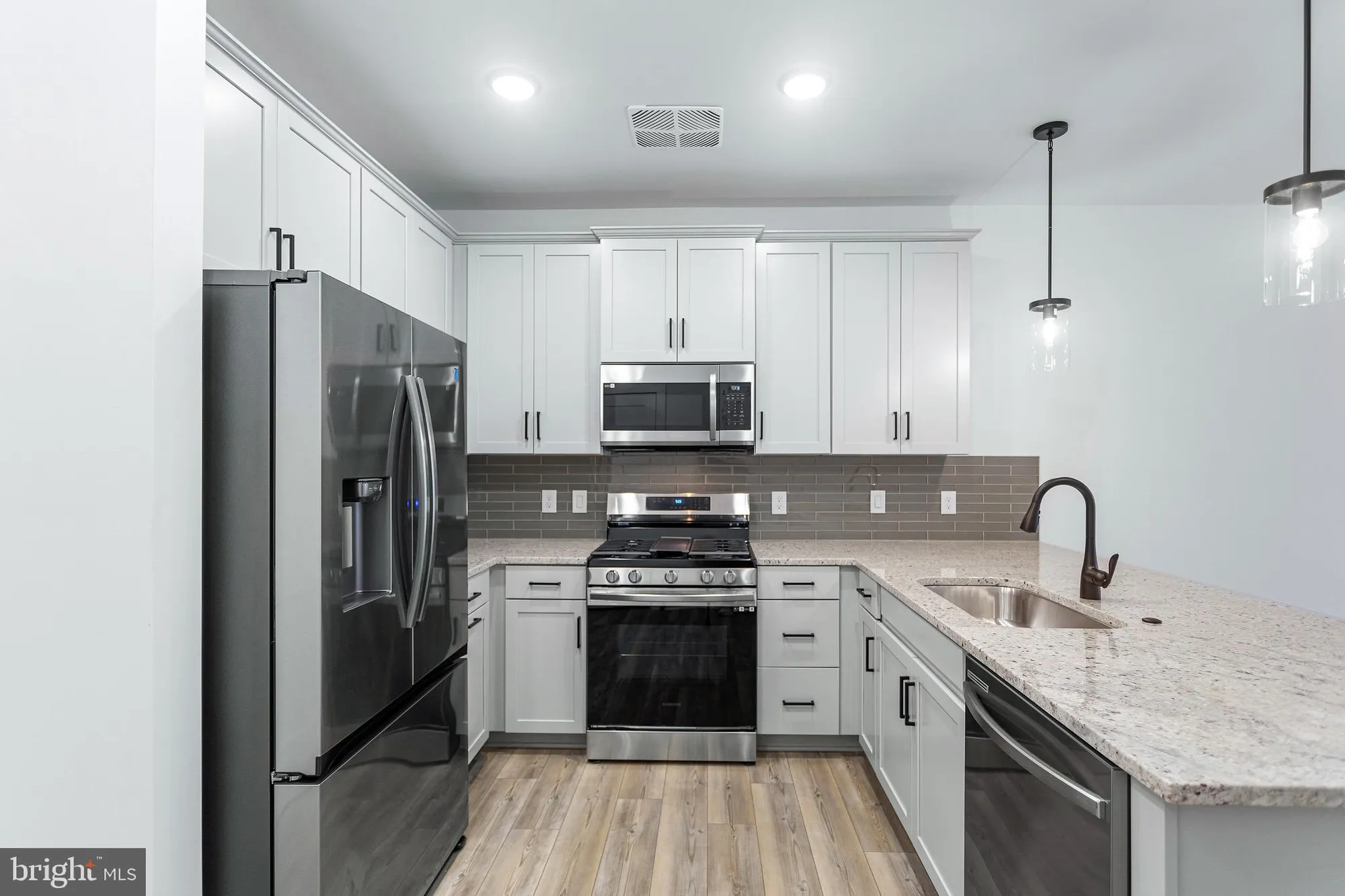 Property Slideshow image 19 of 39 | 78 old mill bottom rd n apt 107, Annapolis, MD, 21409