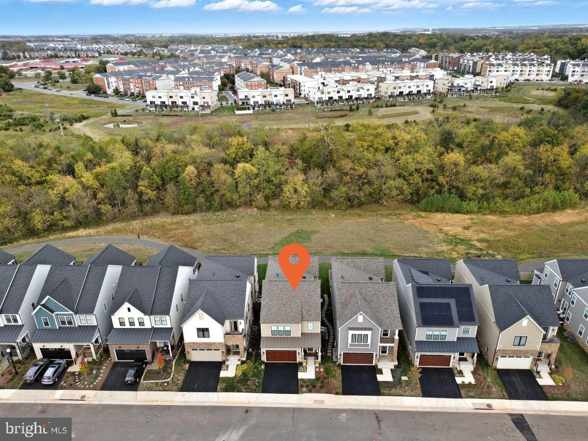 Property Slideshow image 3 of 75 | 43221 greeley sq, Ashburn, VA, 20148