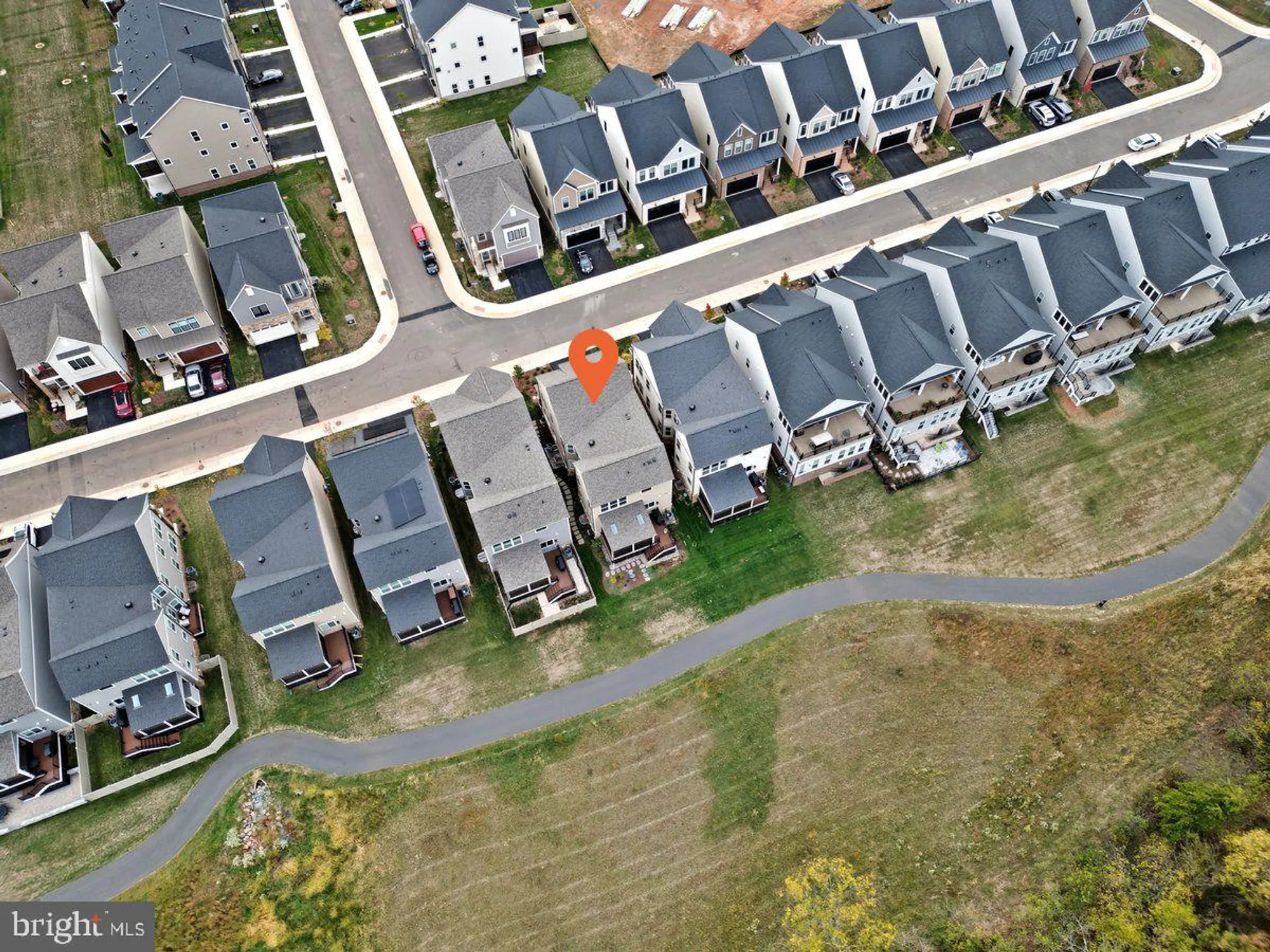 Property Slideshow image 61 of 75 | 43221 greeley sq, Ashburn, VA, 20148