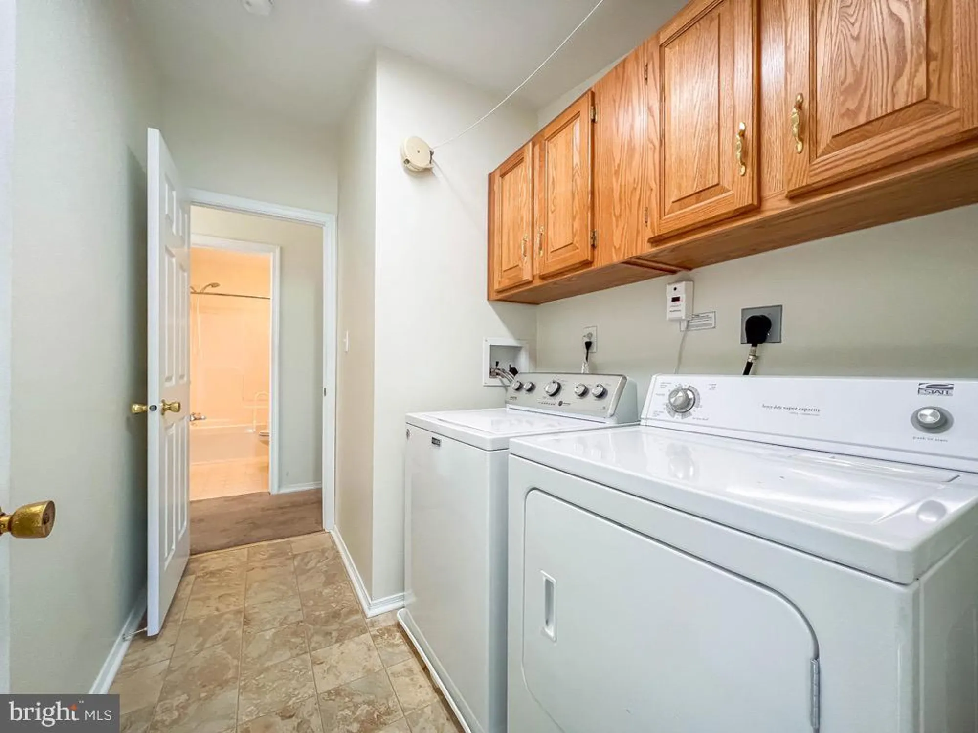 Property Slideshow image 25 of 41 | 529 honeysuckle ct, New Hope, PA, 18938