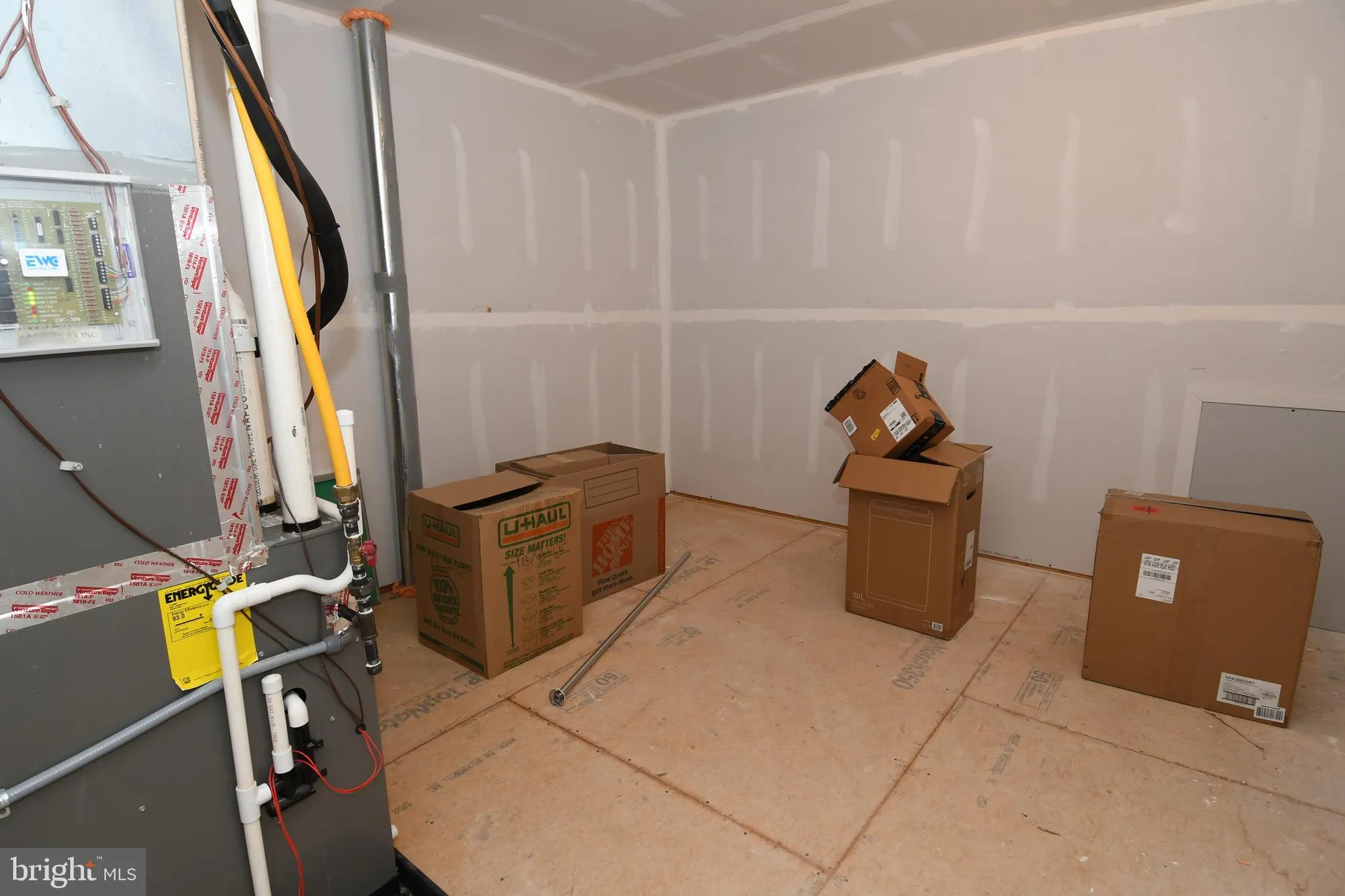 Property Slideshow image 26 of 40 | 84 bridge blvd, Mount Holly, NJ, 08060