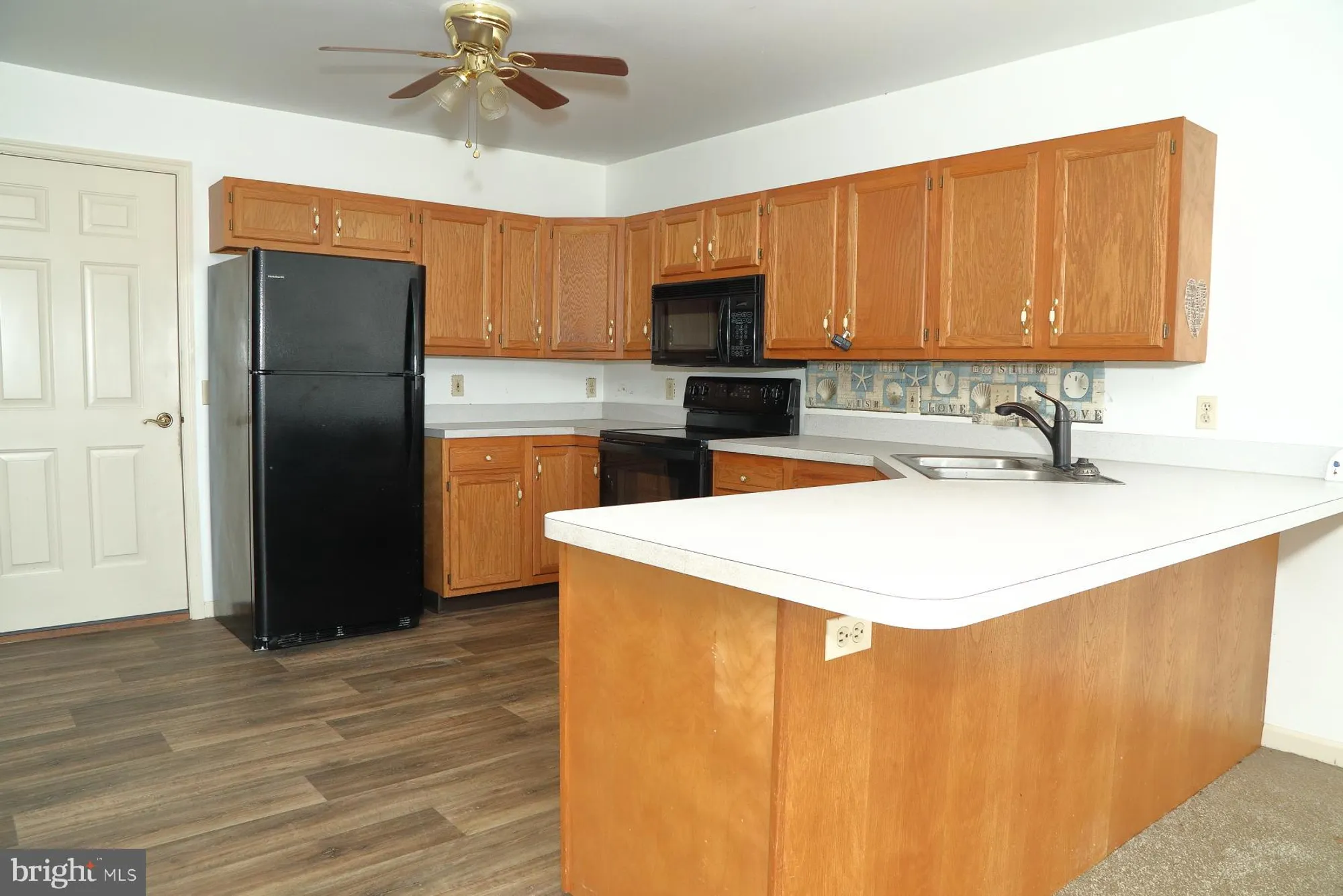 Property Slideshow image 10 of 15 | 597 blueberry ln, Lebanon, PA, 17046