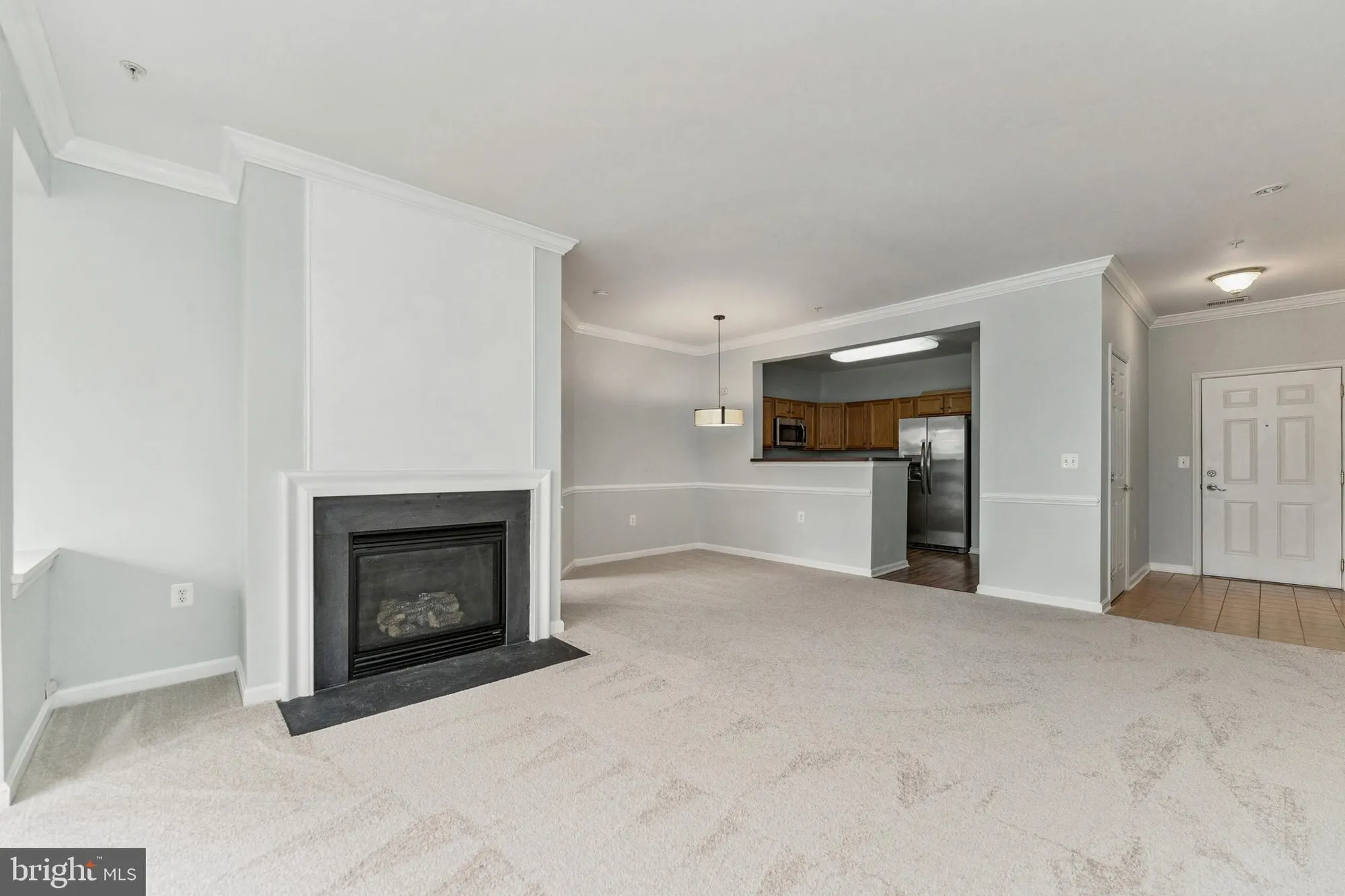 Property Slideshow image 3 of 26 | 13216 fox bow dr 305, Upper Marlboro, MD, 20774