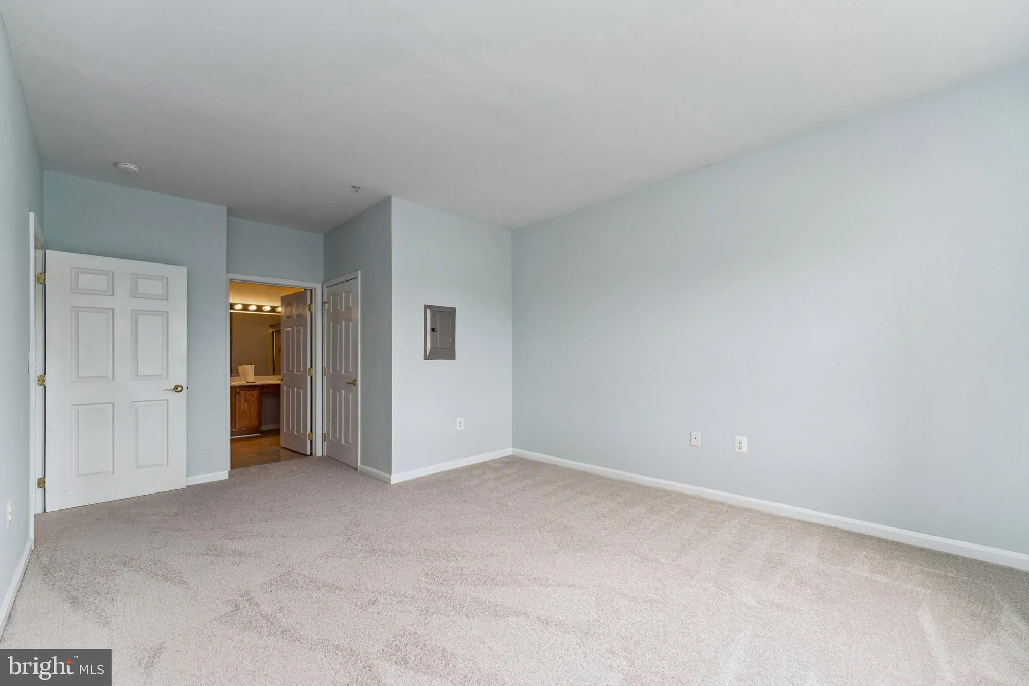 Property Slideshow image 14 of 26 | 13216 fox bow dr 305, Upper Marlboro, MD, 20774