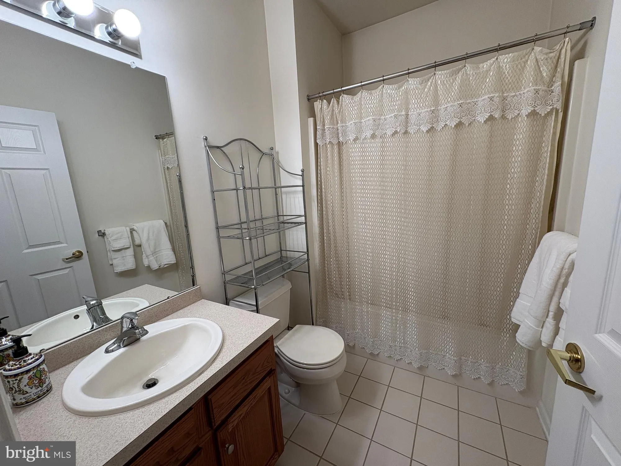 Property Slideshow image 30 of 33 | 59 trainor cir, Bordentown, NJ, 08505