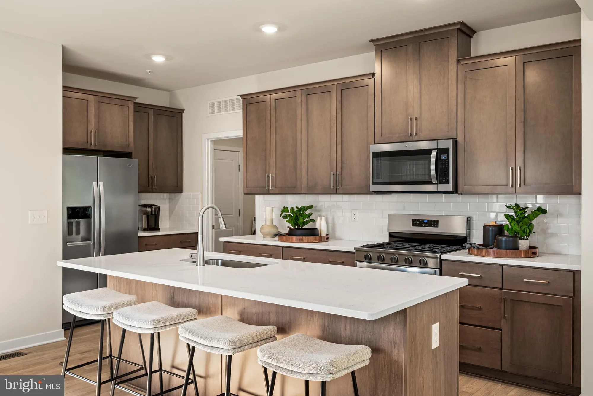 Property Slideshow image 19 of 48 | 548 arrowgrass ln, New Castle, DE, 19720