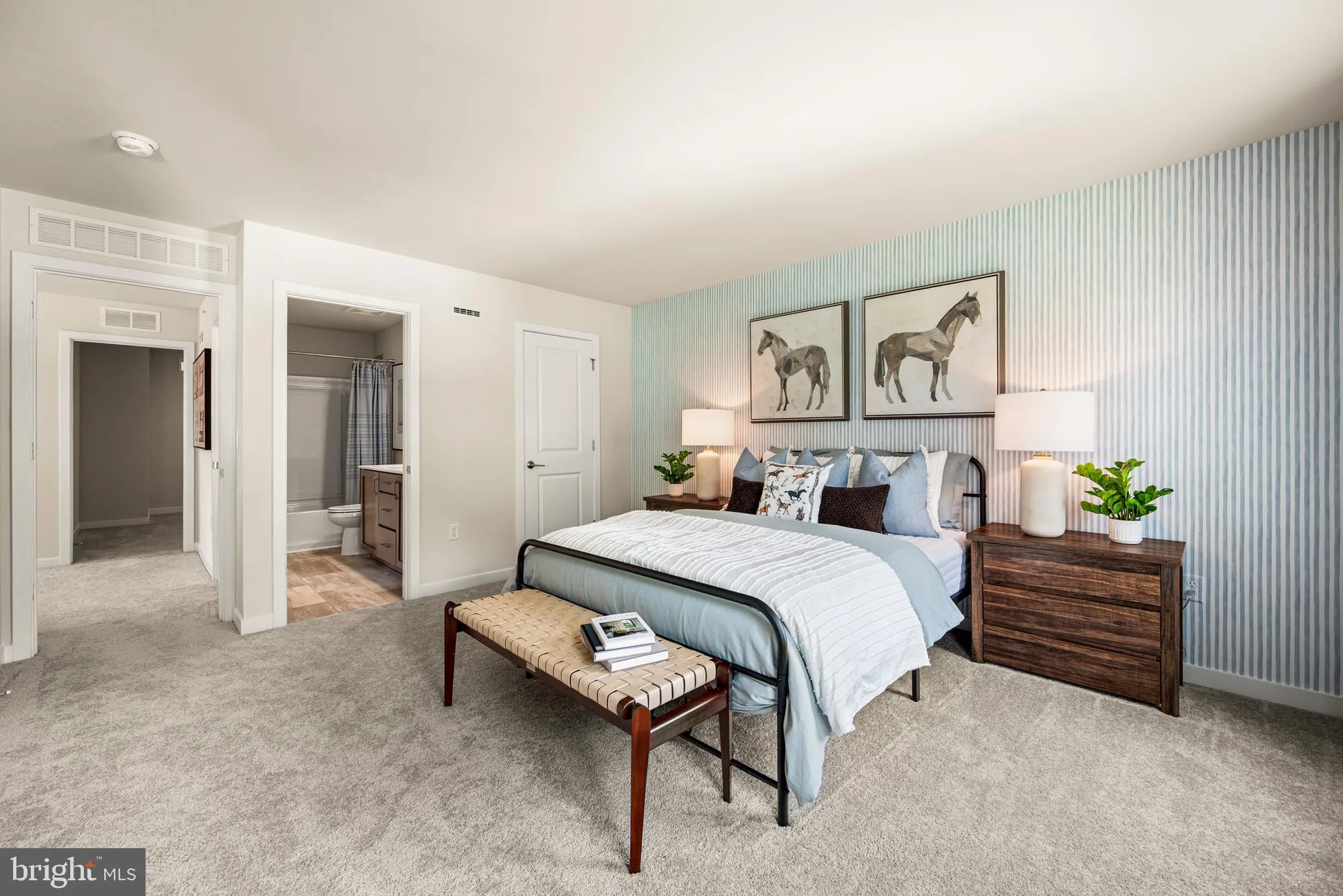 Property Slideshow image 33 of 48 | 548 arrowgrass ln, New Castle, DE, 19720