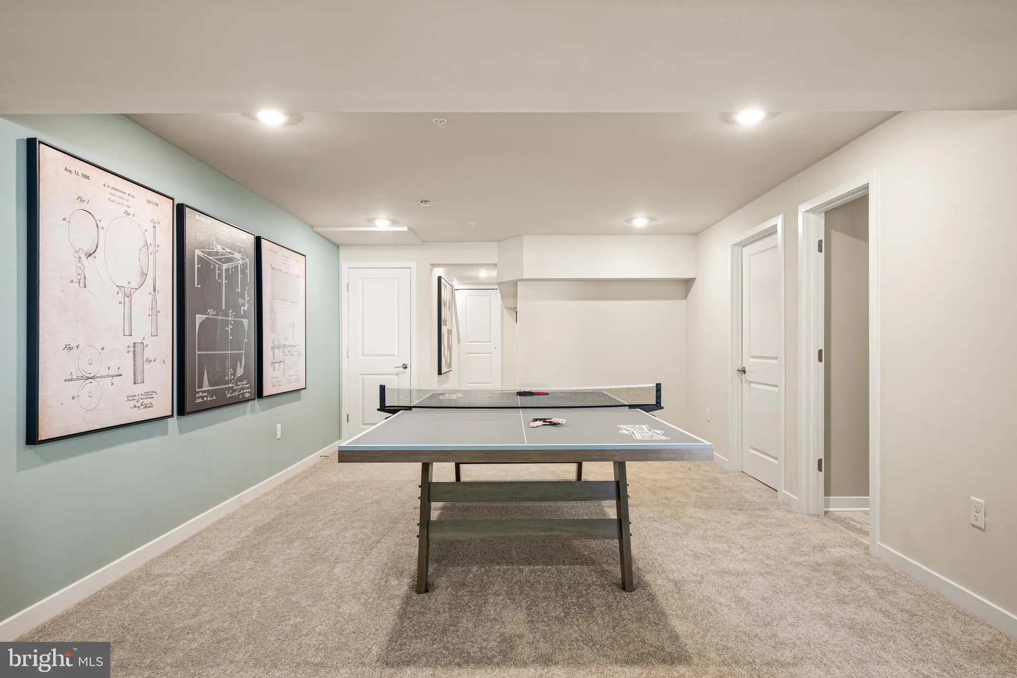 Property Slideshow image 37 of 48 | 548 arrowgrass ln, New Castle, DE, 19720