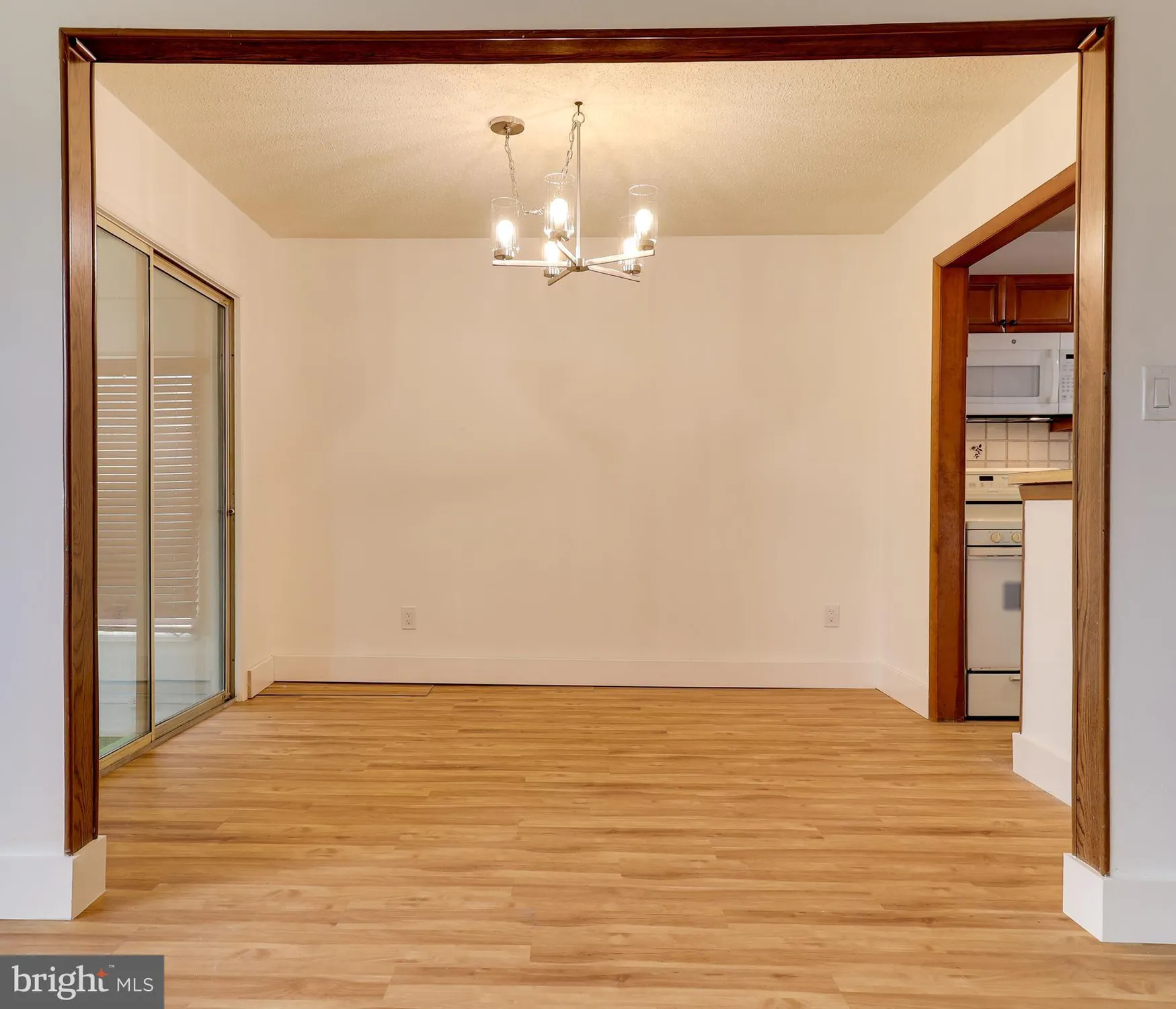 Property Slideshow image 9 of 28 | 1 whitecap way, Brick, NJ, 08723