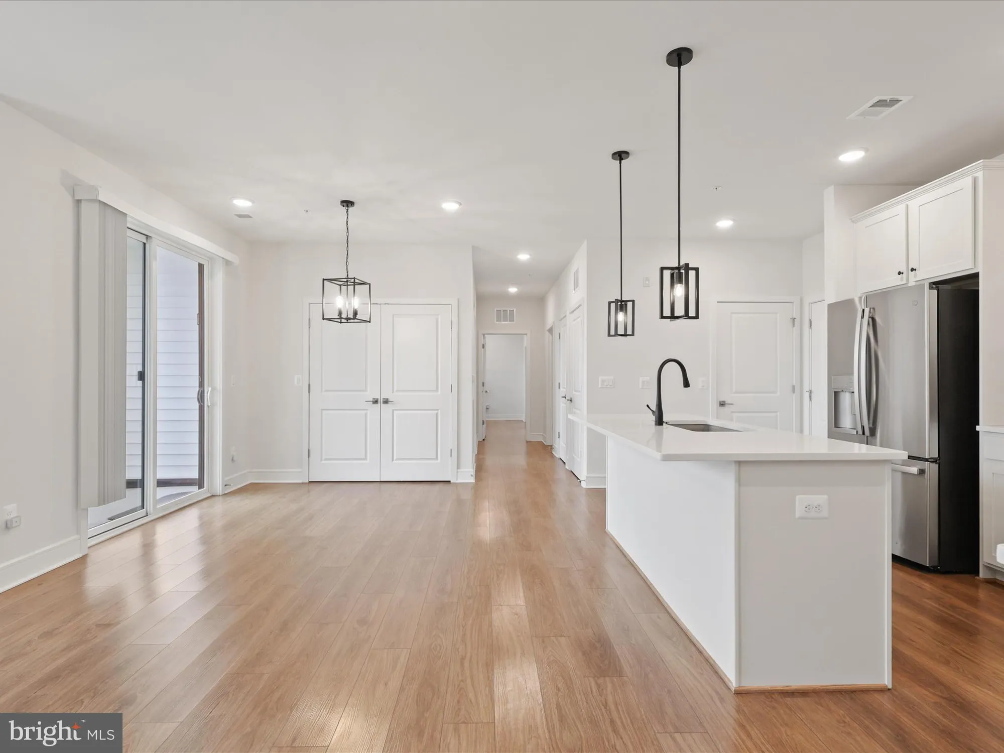 Property Slideshow image 14 of 46 | 42874 firefly sonata ter apt 107, Ashburn, VA, 20148