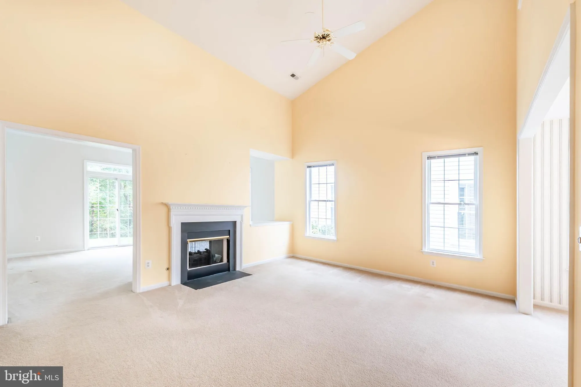Property Slideshow image 16 of 64 | 6868 saddle run way, Gainesville, VA, 20155