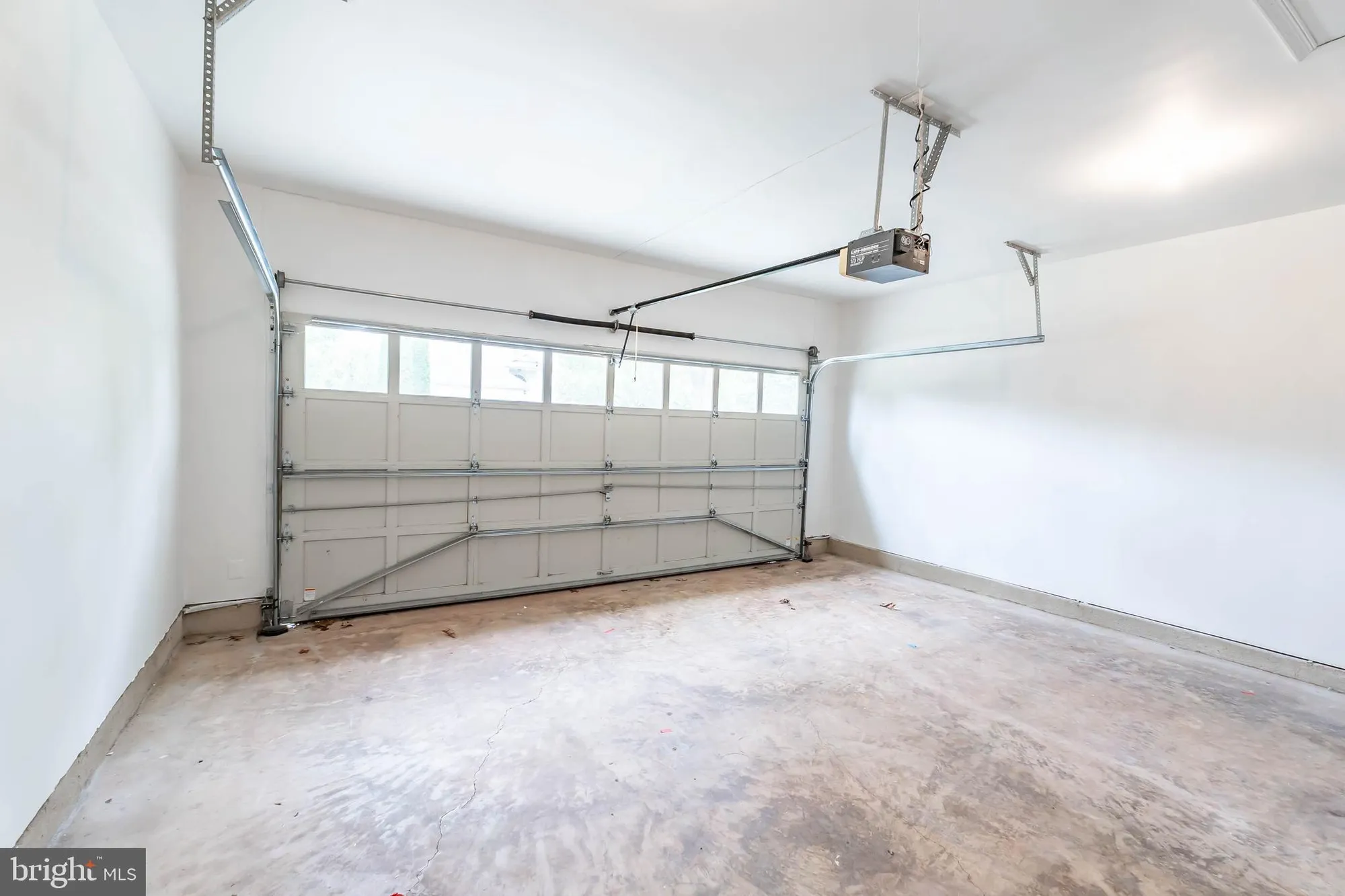 Property Slideshow image 37 of 64 | 6868 saddle run way, Gainesville, VA, 20155