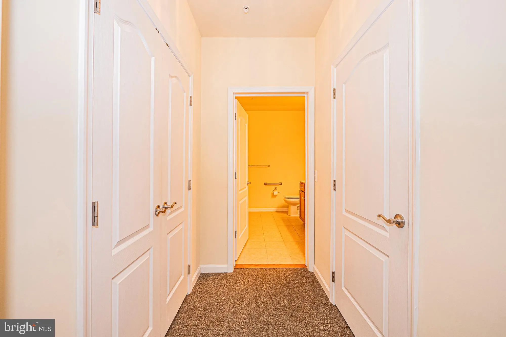 Property Slideshow image 16 of 29 | 1405 wigeon way unit 206, Gambrills, MD, 21054