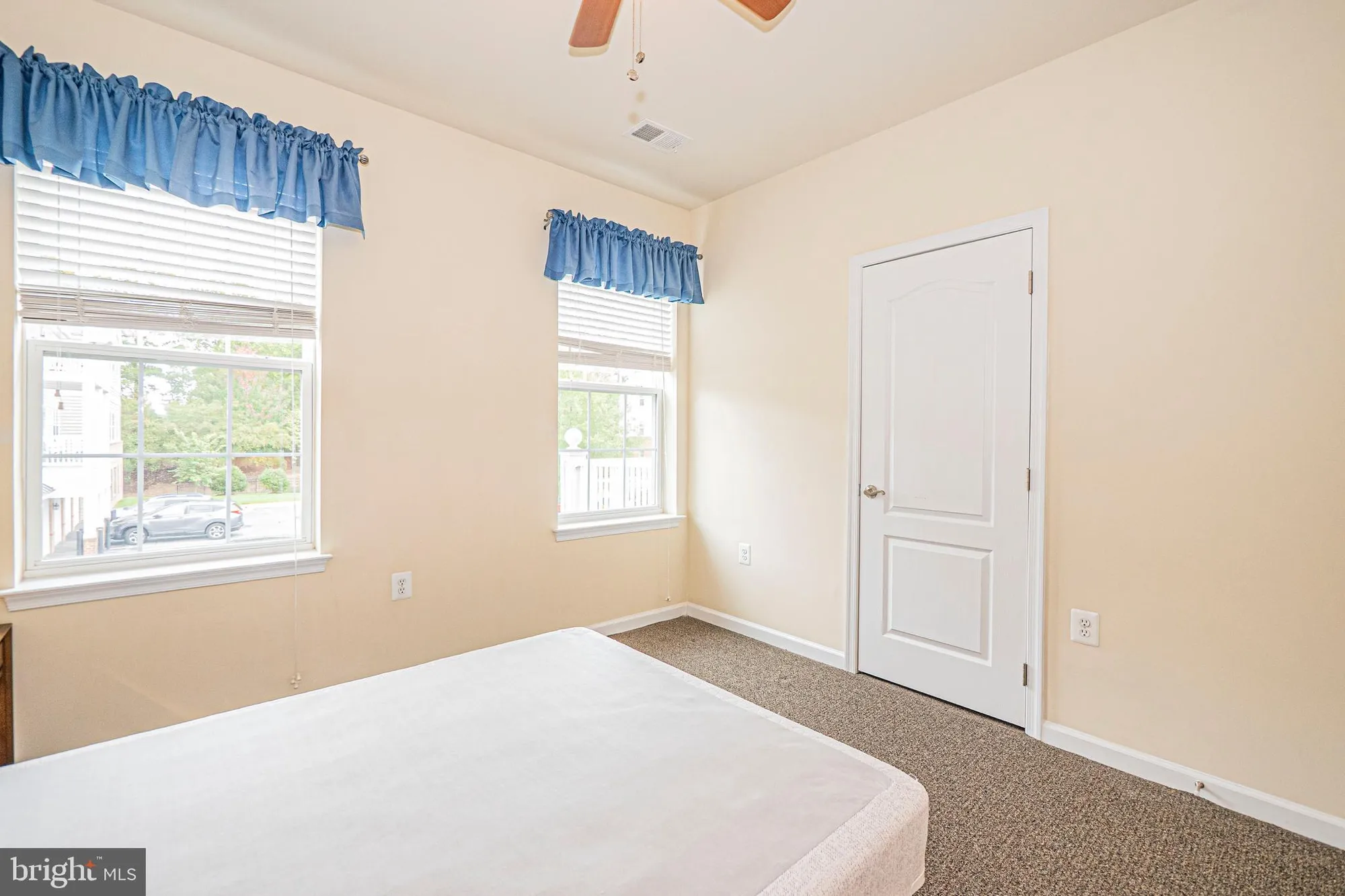 Property Slideshow image 21 of 29 | 1405 wigeon way unit 206, Gambrills, MD, 21054