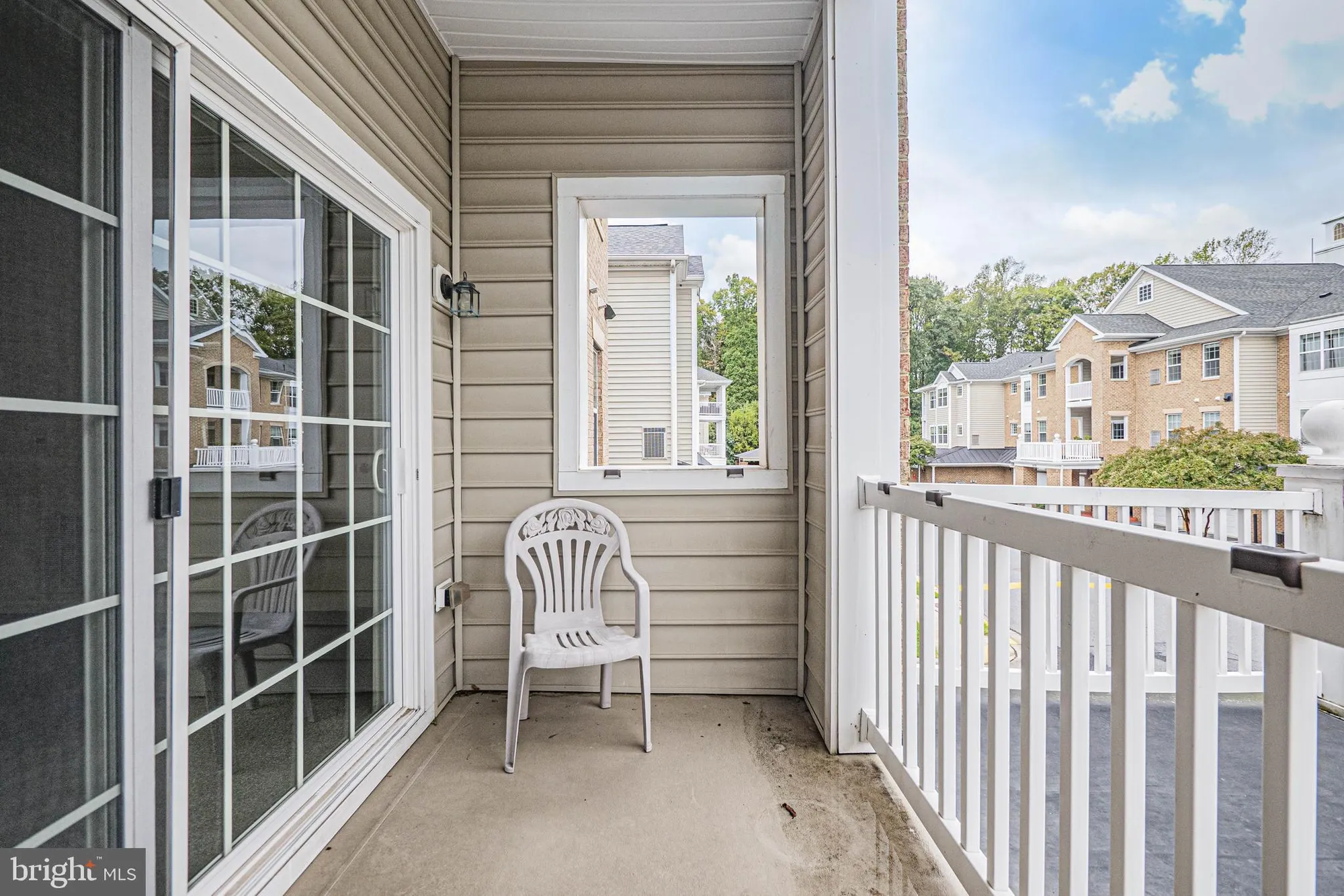 Property Slideshow image 8 of 29 | 1405 wigeon way unit 206, Gambrills, MD, 21054