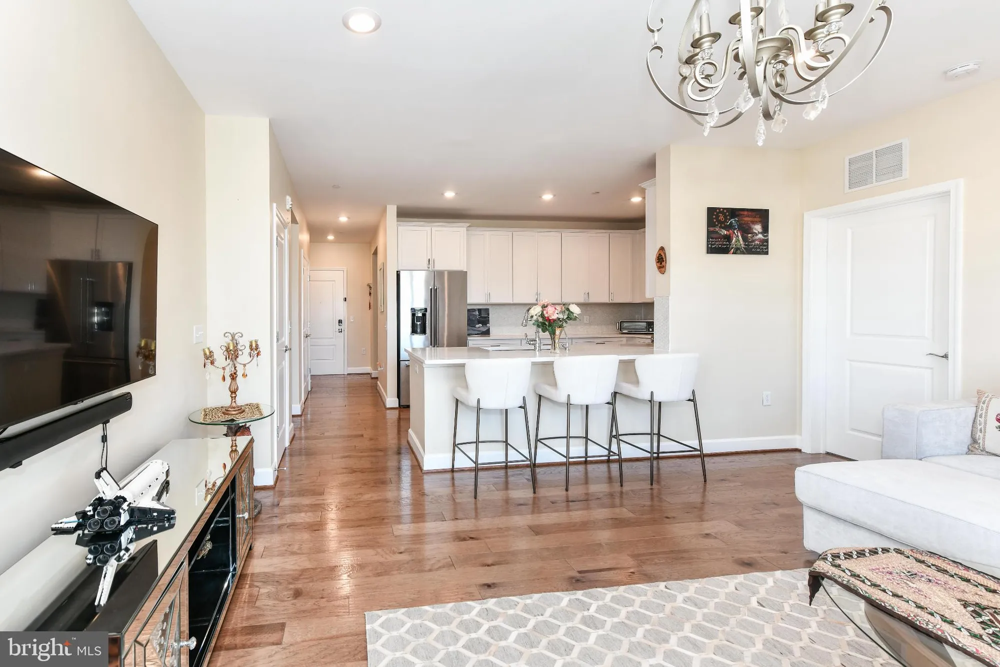 Property Slideshow image 10 of 44 | 2960 vaden dr # 2-406, Fairfax, VA, 22031