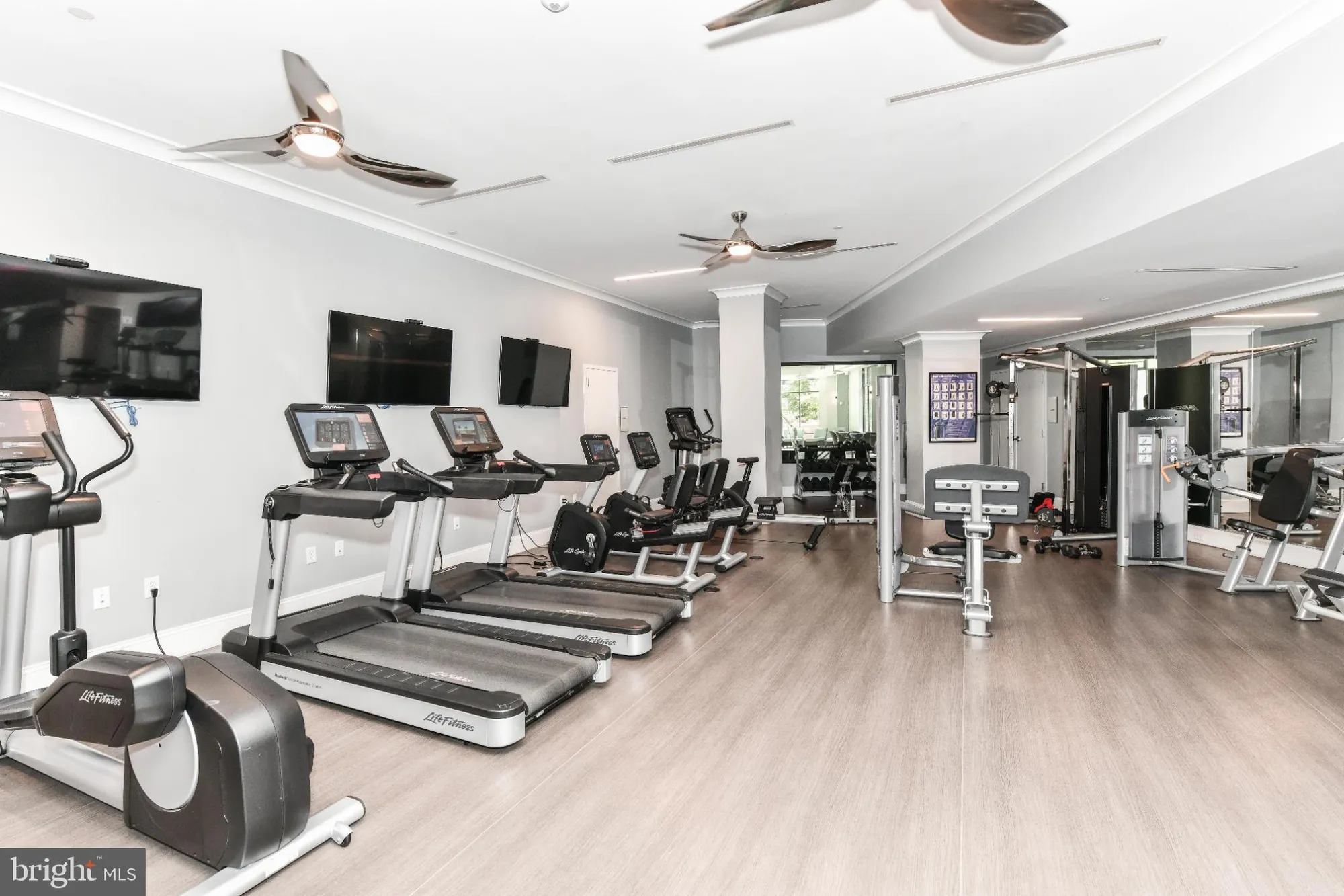 Property Slideshow image 43 of 44 | 2960 vaden dr # 2-406, Fairfax, VA, 22031