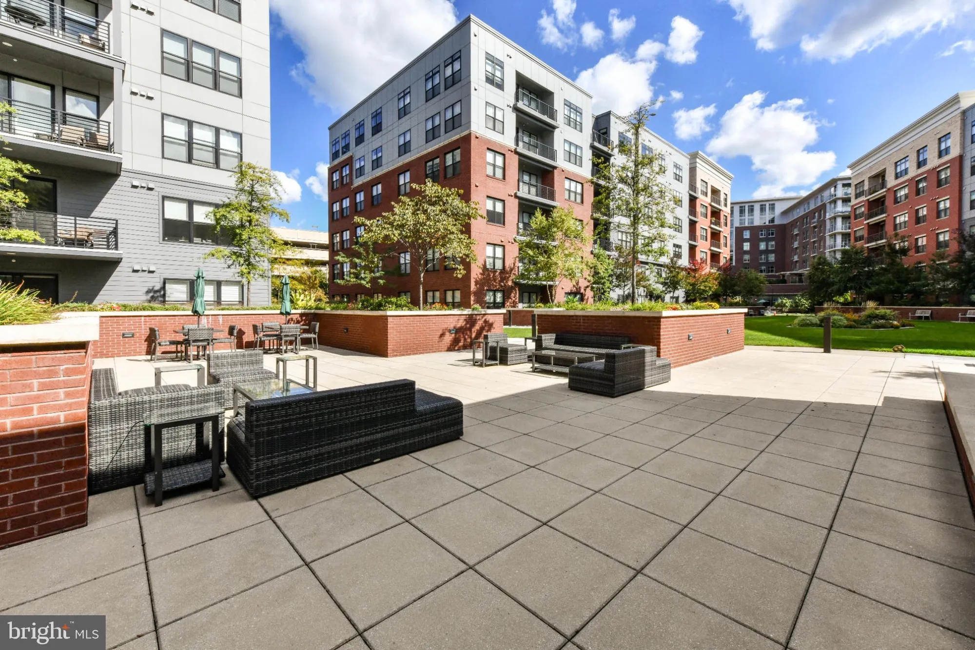 Property Slideshow image 39 of 44 | 2960 vaden dr # 2-406, Fairfax, VA, 22031