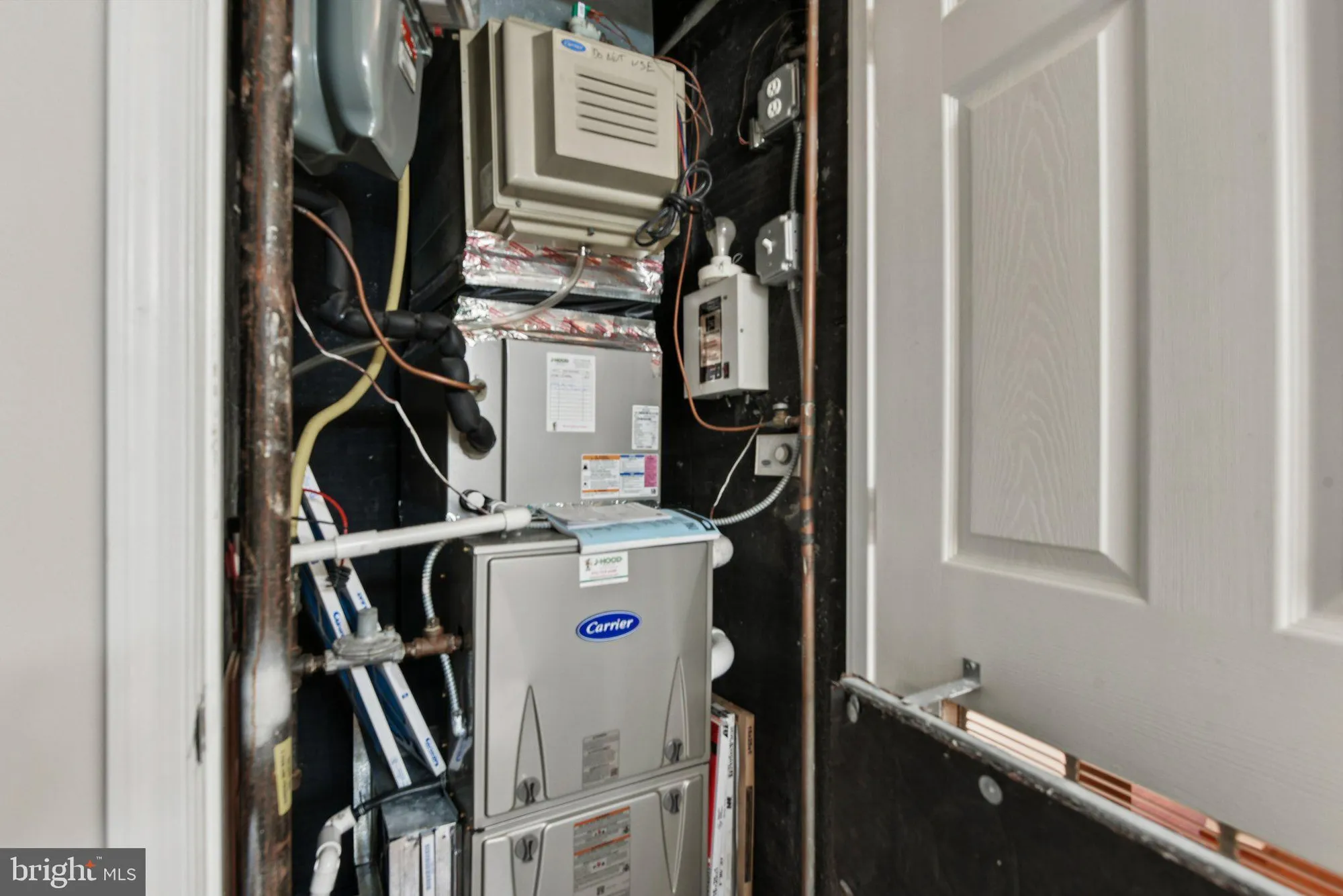 Property Slideshow image 33 of 38 | 19385 cypress ridge ter 815, Leesburg, VA, 20176