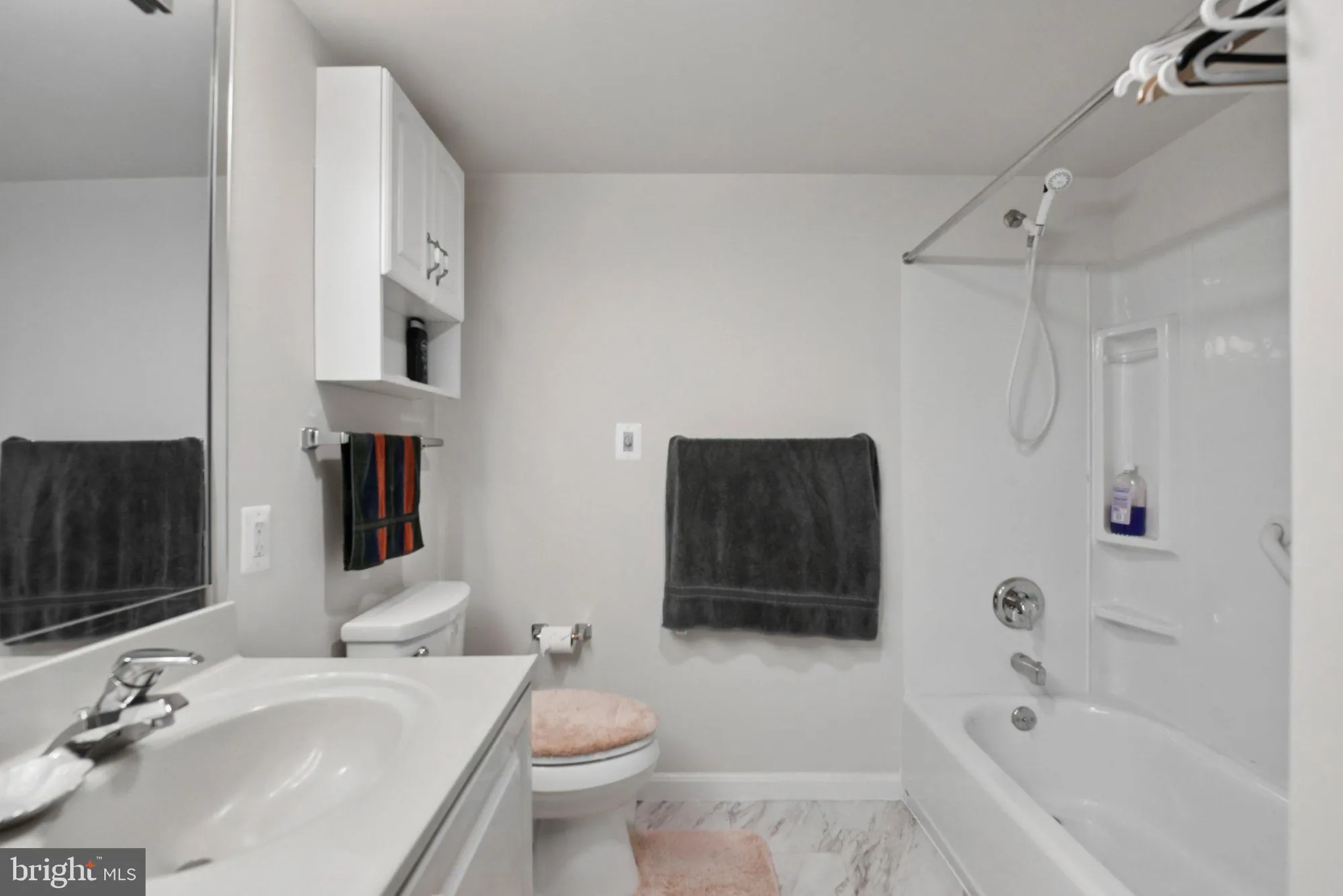 Property Slideshow image 31 of 38 | 19385 cypress ridge ter 815, Leesburg, VA, 20176