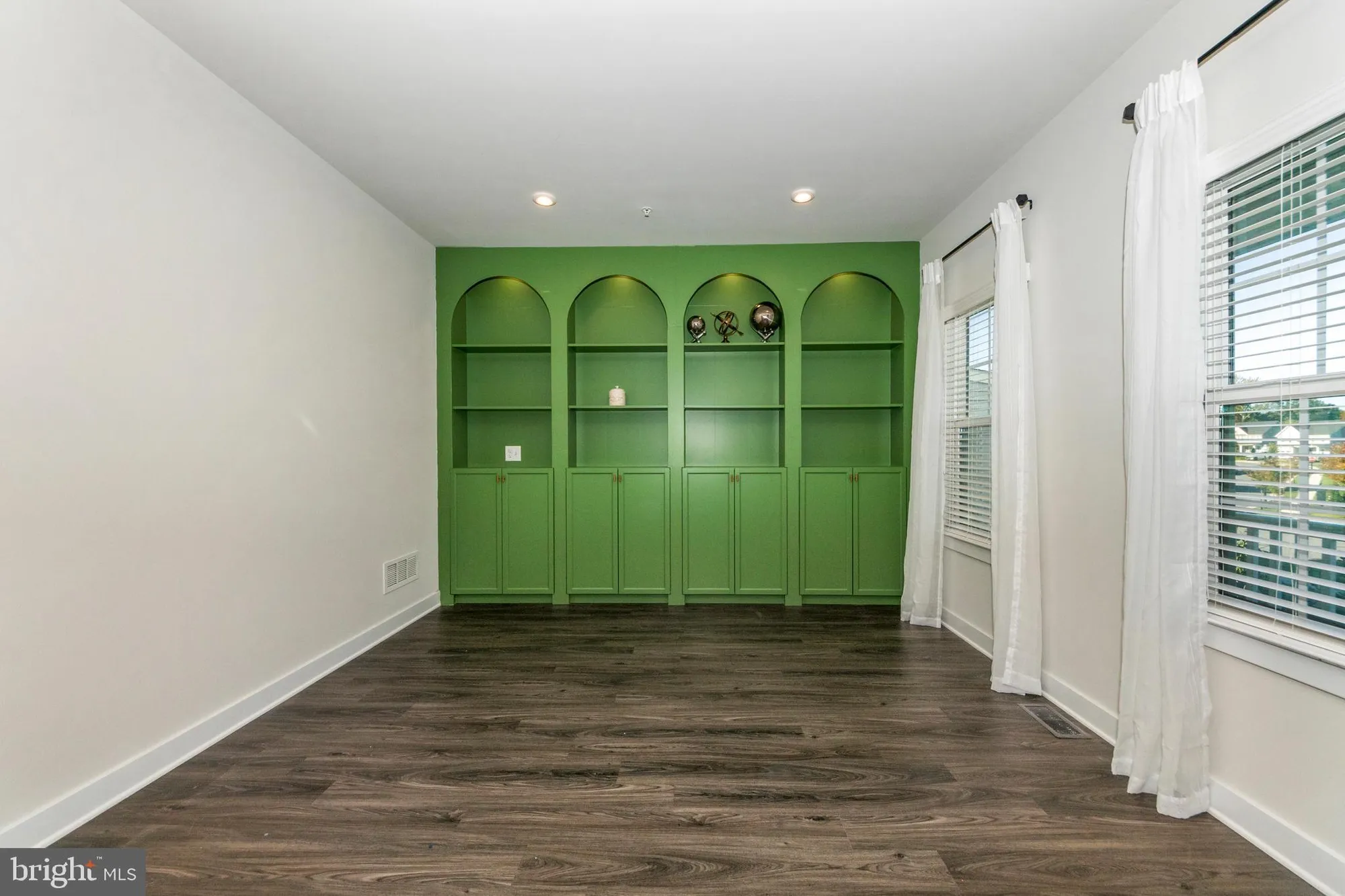 Property Slideshow image 5 of 58 | 1412 serviceberry way, Odenton, MD, 21113