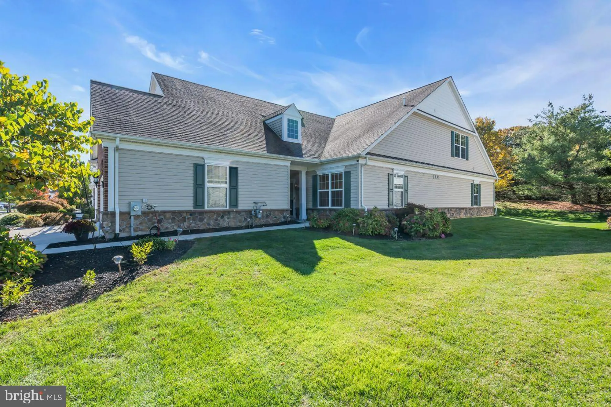 Property Slideshow image 1 of 31 | 239 sparrow dr, Hamilton, NJ, 08690